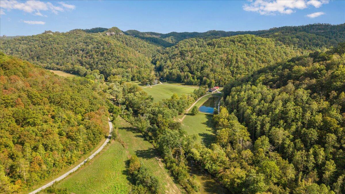 2270 Star Gap Road Property Photo 13