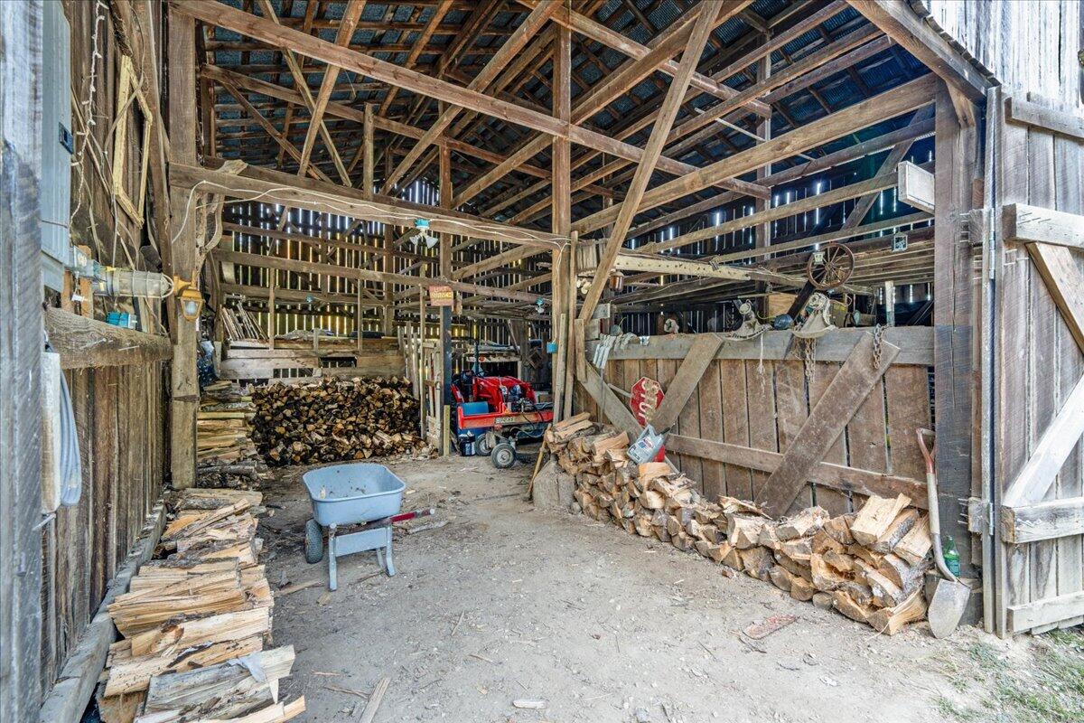 2270 Star Gap Road Property Photo 23