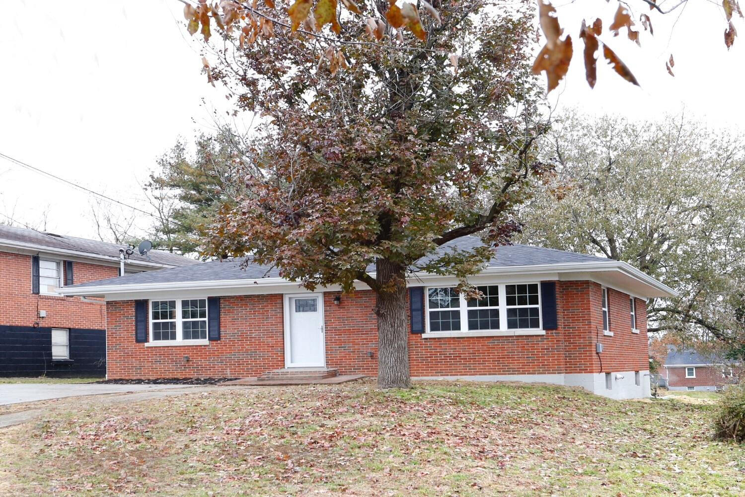 111 Winton Drive Property Photo 1