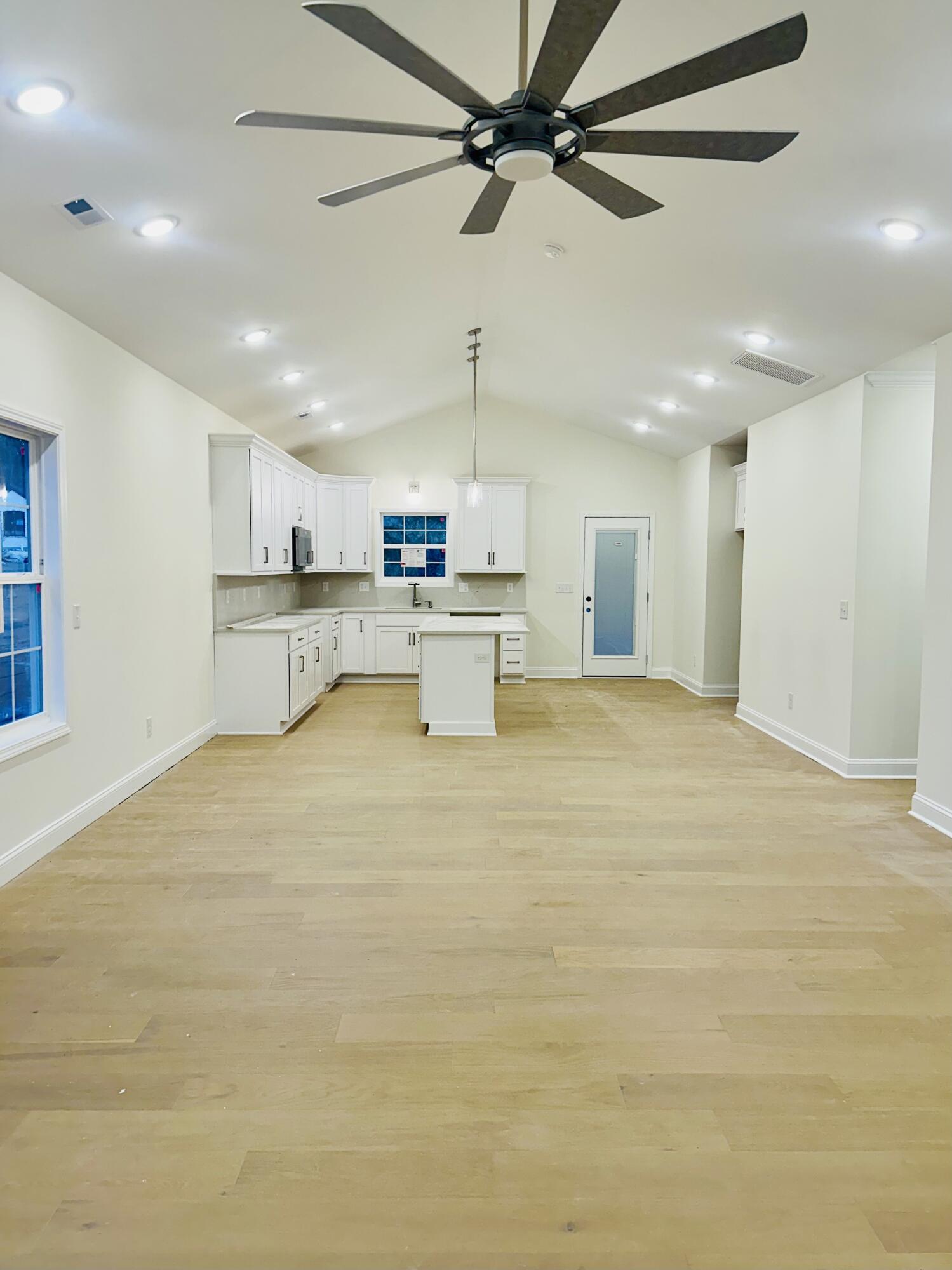1312 Rabbit Warren Flat Property Photo 5