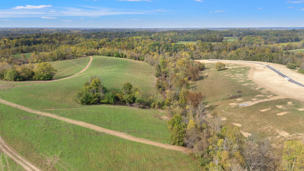 100 Callaway Drive Property Photo 8