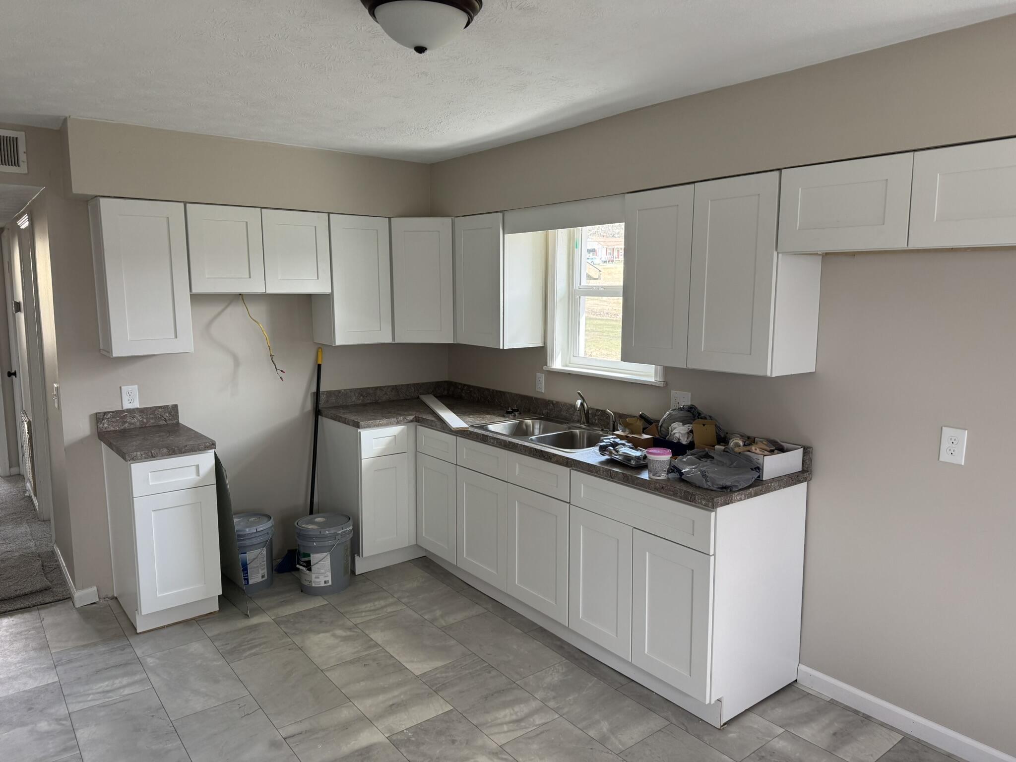 119 Short Street Property Photo 5