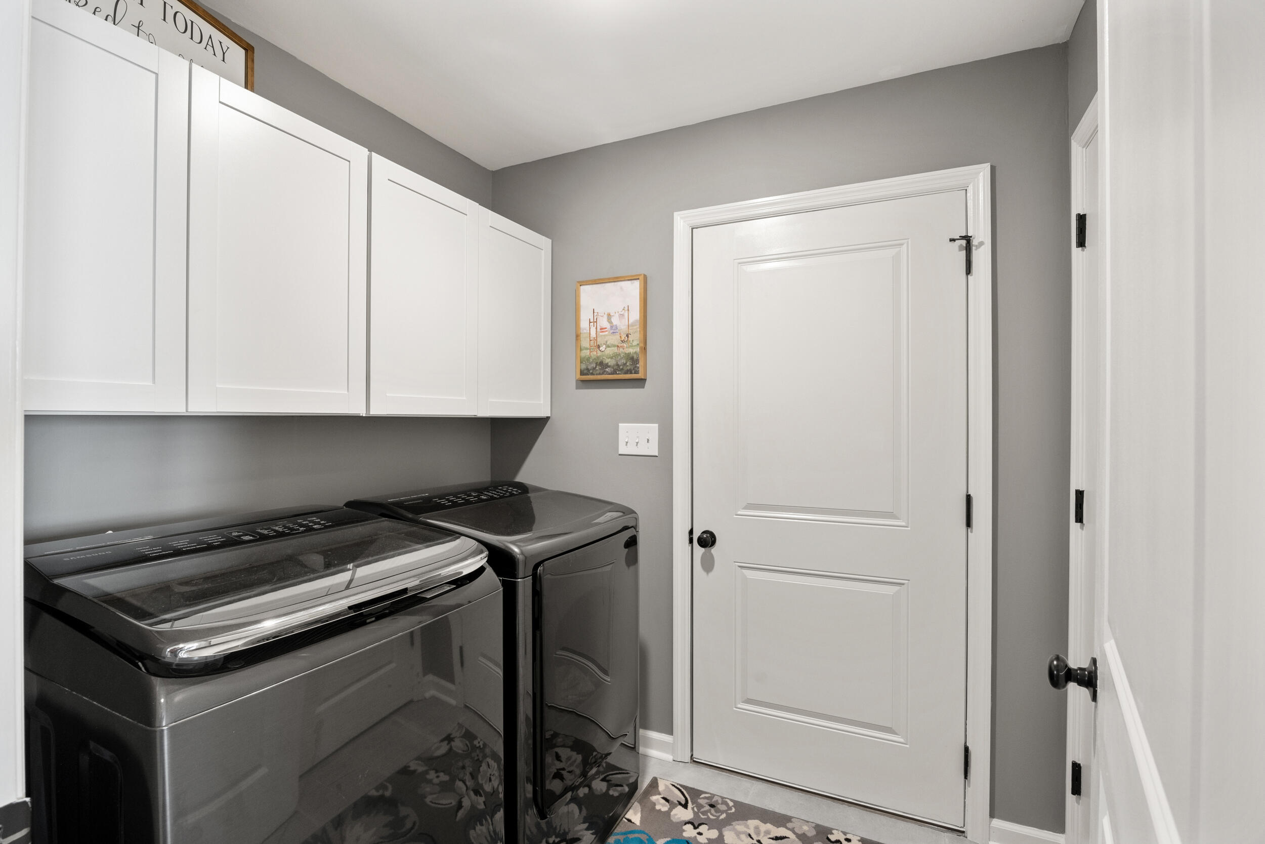 1013 Silver Leaf Drive Property Photo 12