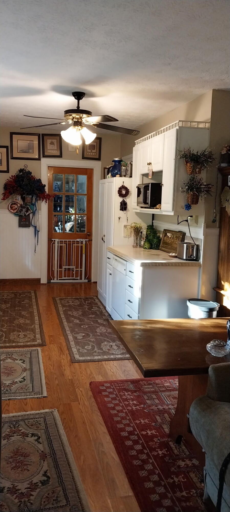 405 W Main Street Property Photo 6