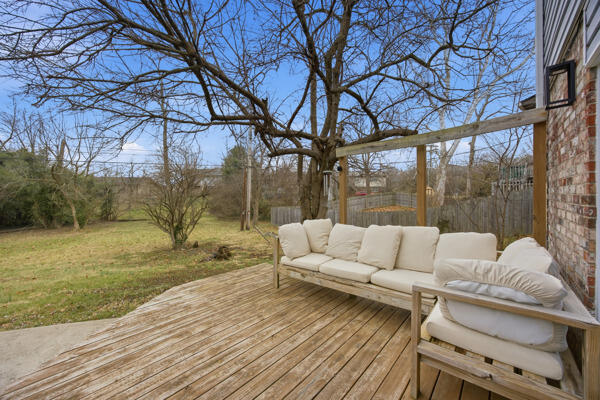2808 Easthills Drive Property Photo 18