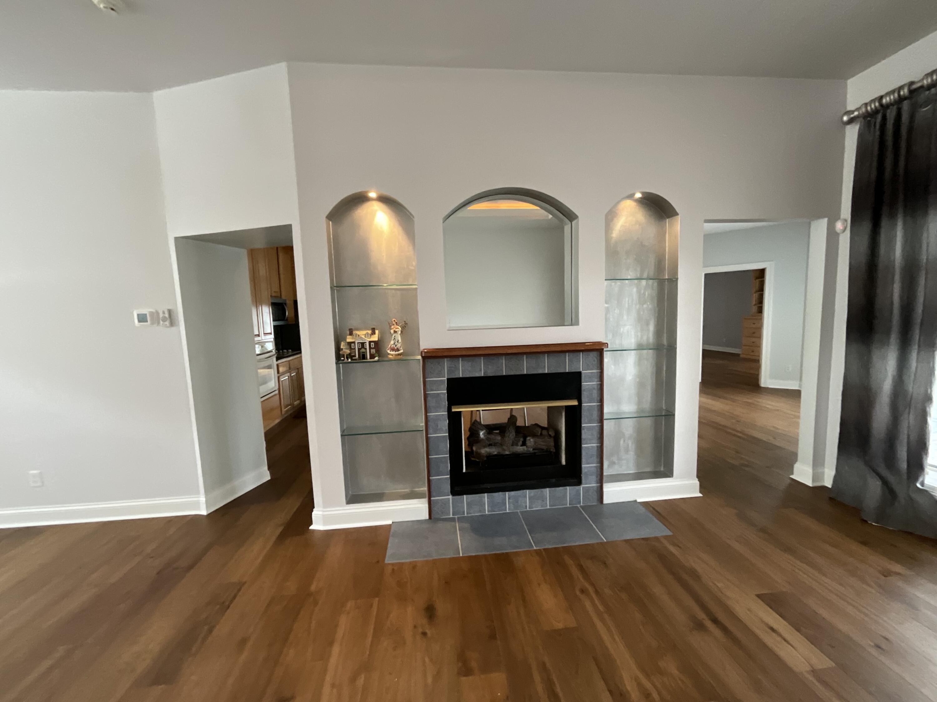 415 Splendor View Drive Property Photo 14
