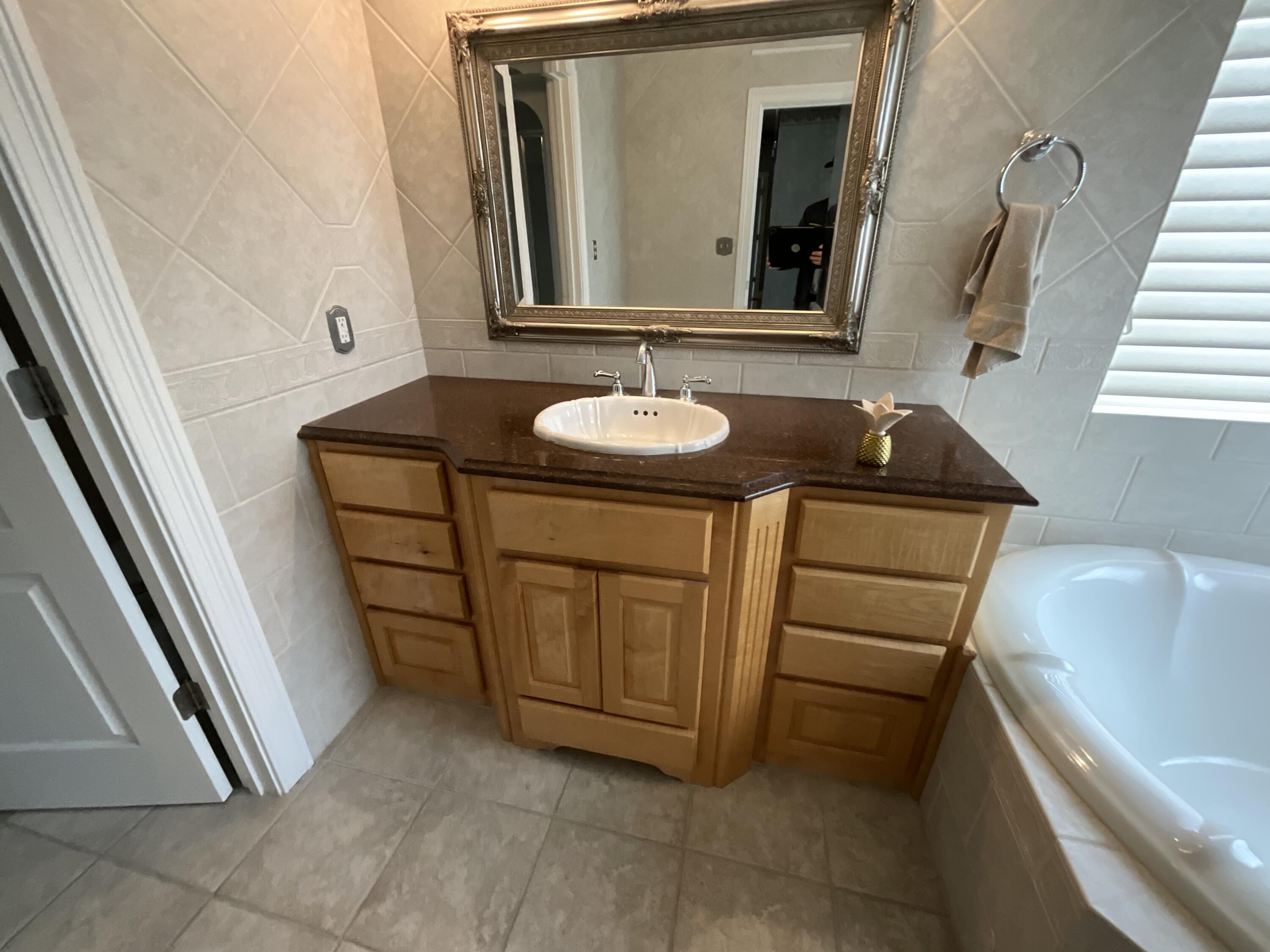 415 Splendor View Drive Property Photo 40