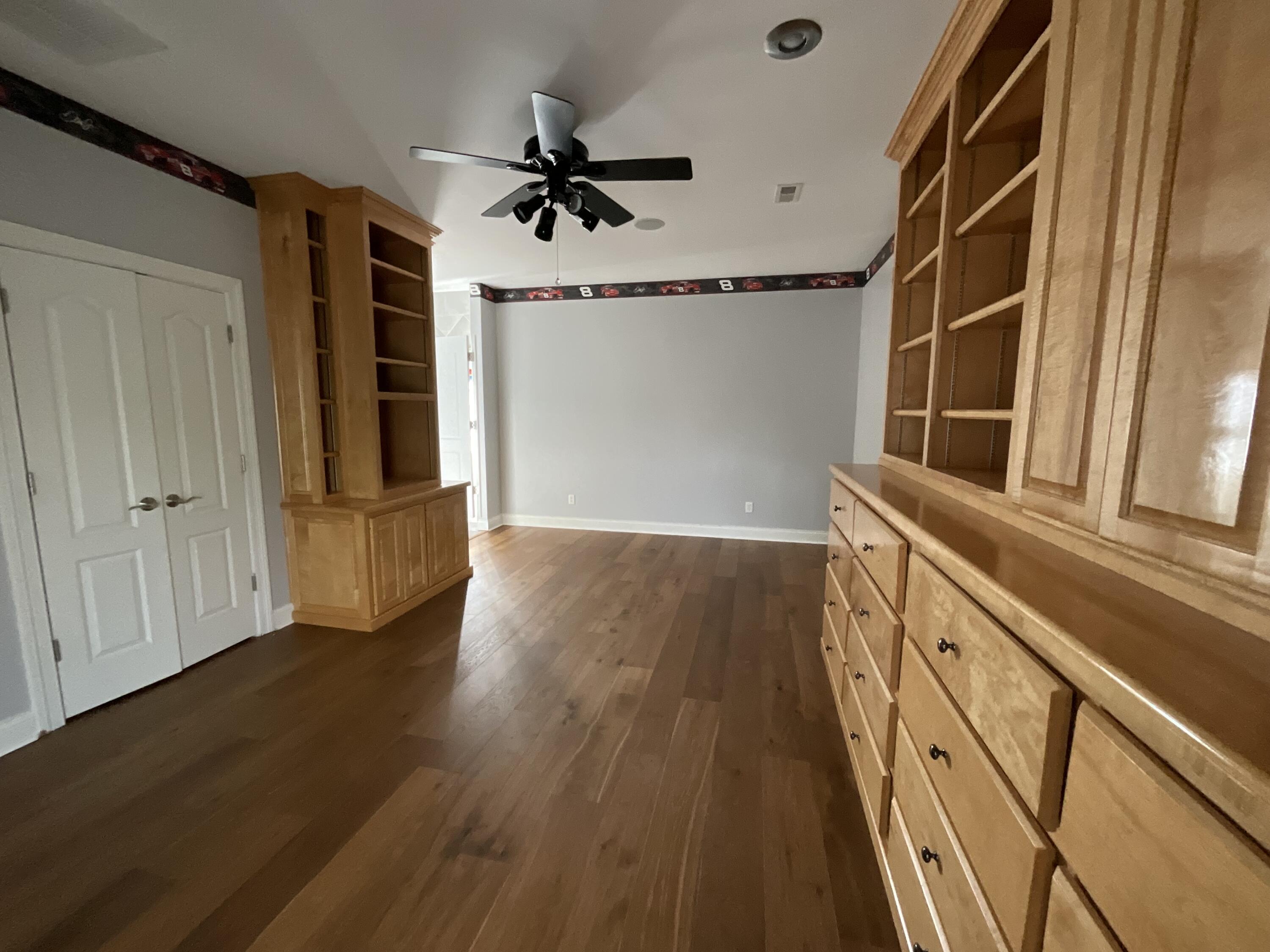 415 Splendor View Drive Property Photo 50