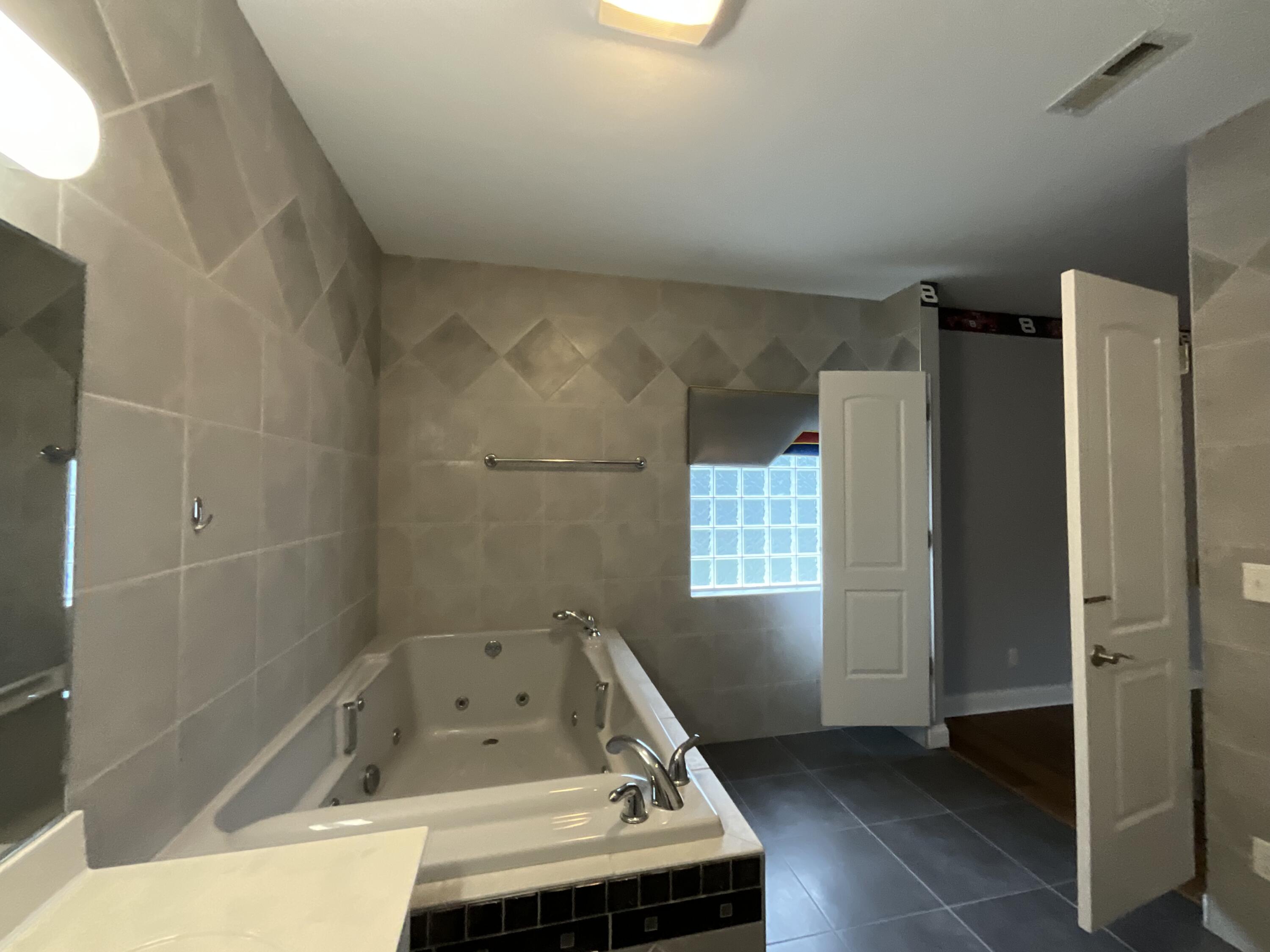 415 Splendor View Drive Property Photo 53