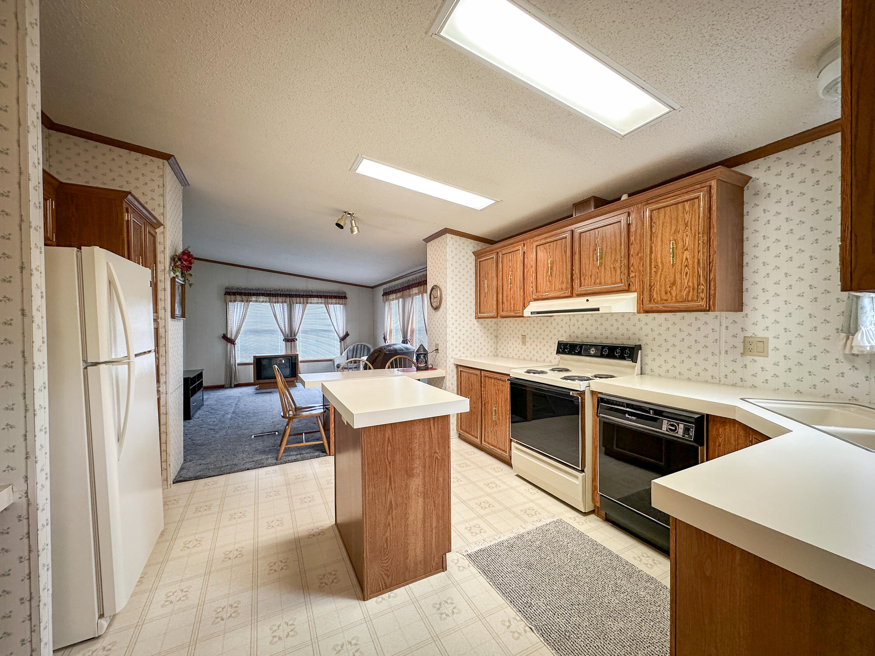 765 Stanford Street Property Photo 10