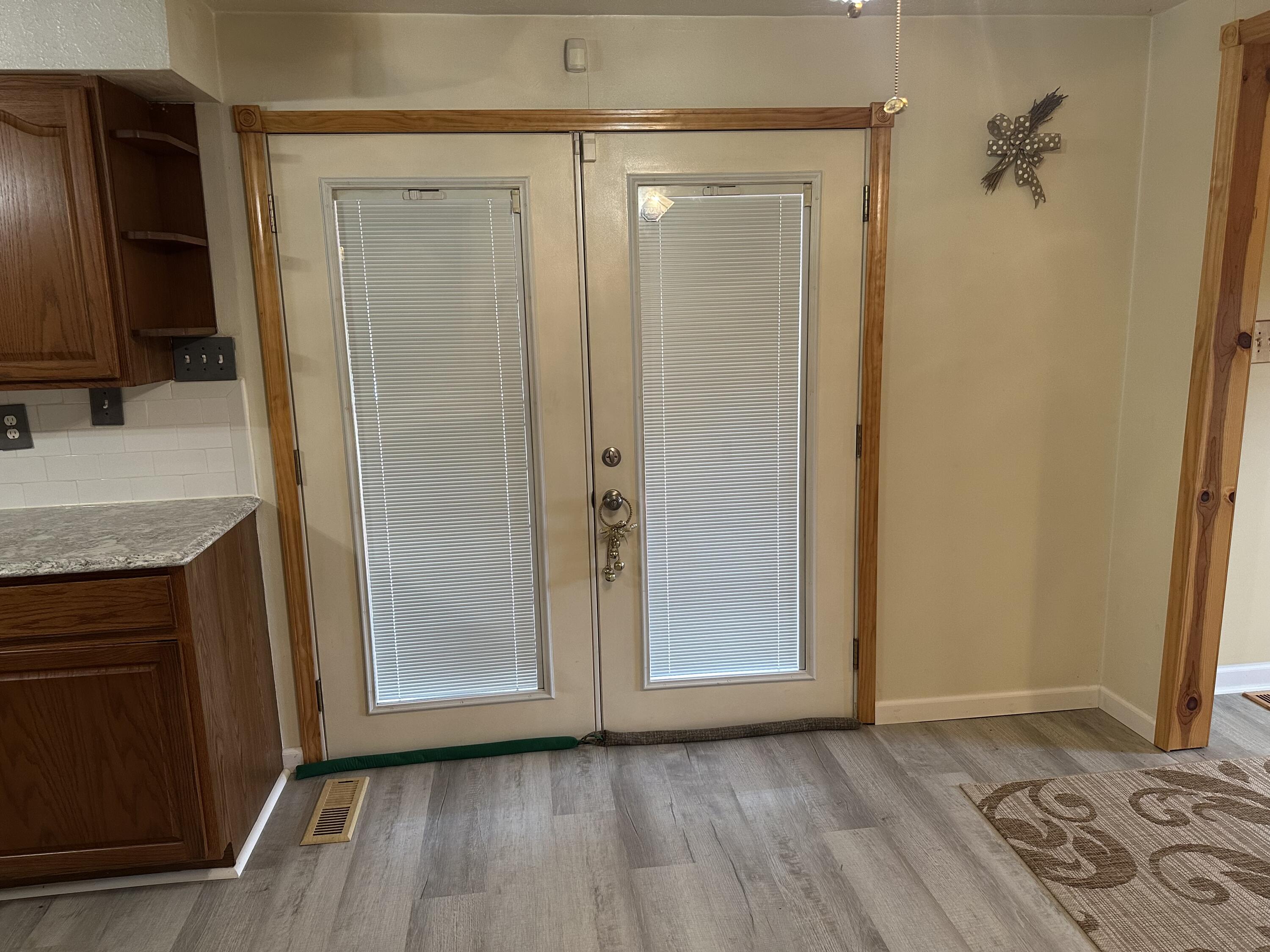 220 Leon Boulevard Property Photo 12