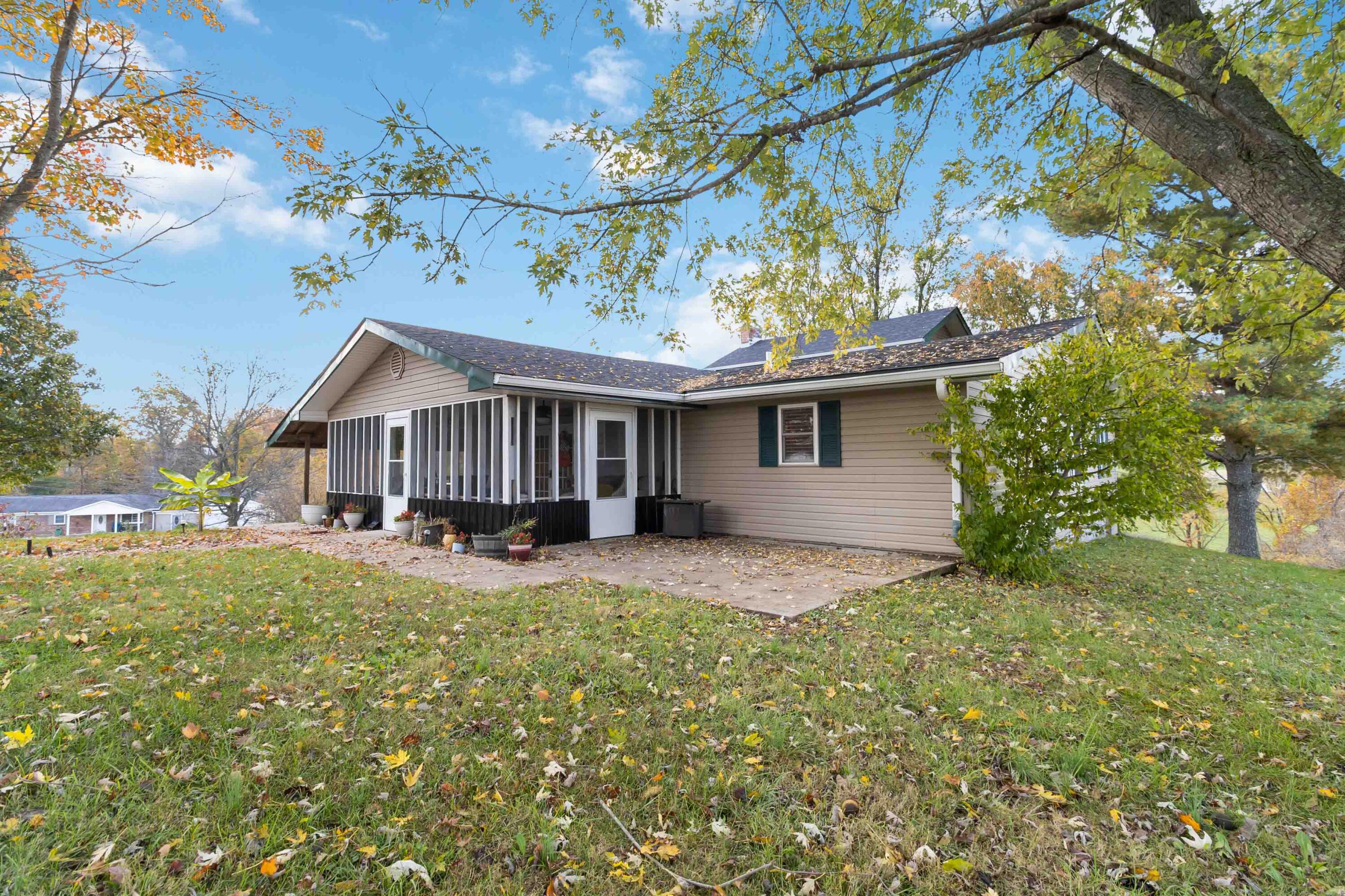1802 Old Us 25 Property Photo 4
