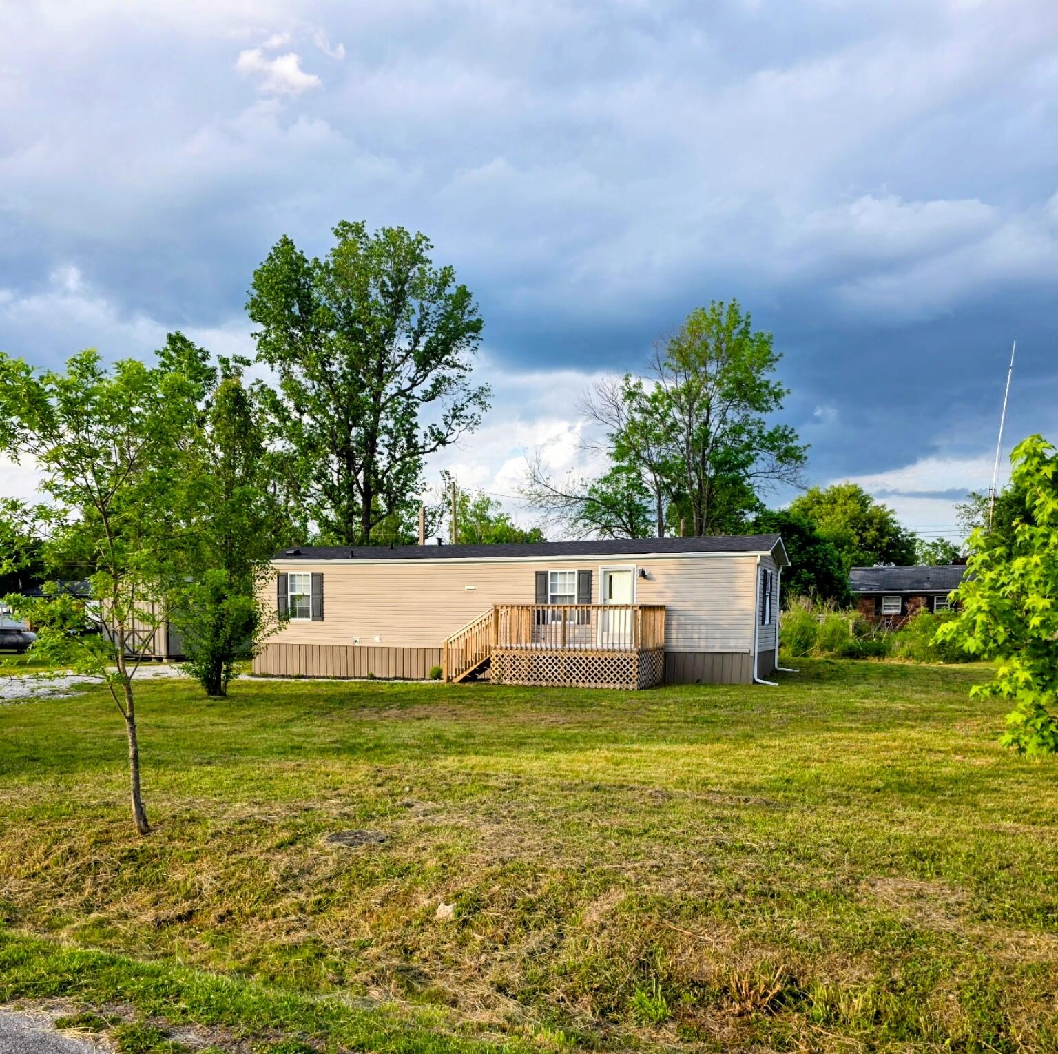 231 Sunset Drive Property Photo 3