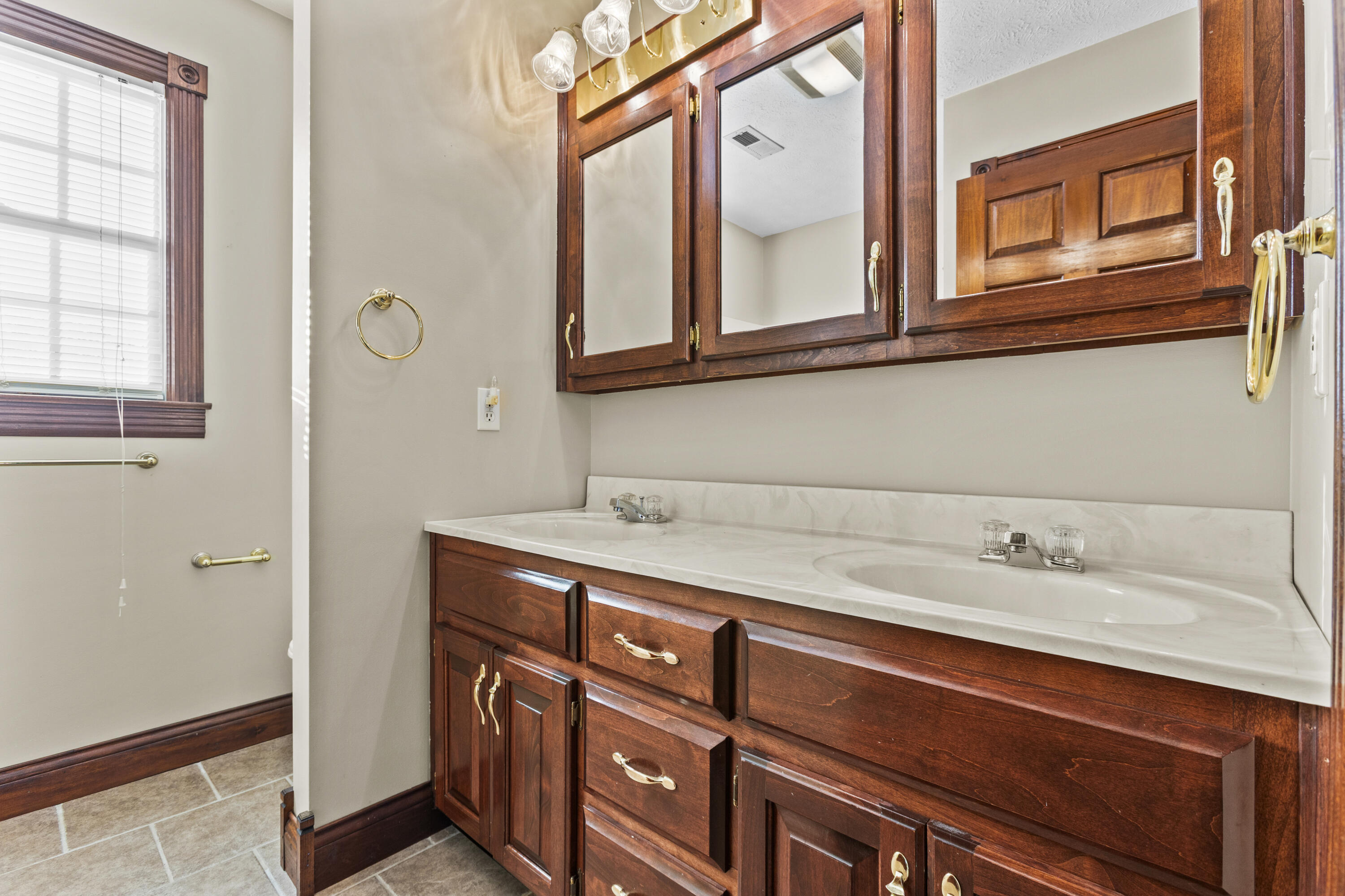 2001 Guynn Road Property Photo 32