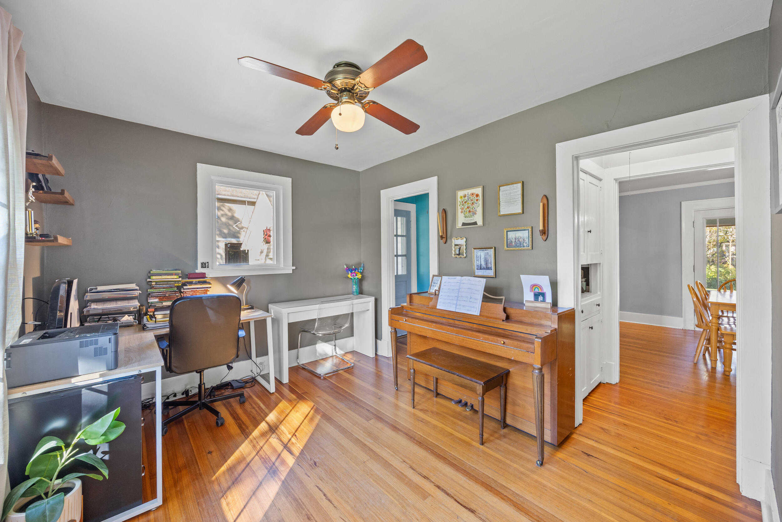 829 W Lexington Avenue Property Photo 10