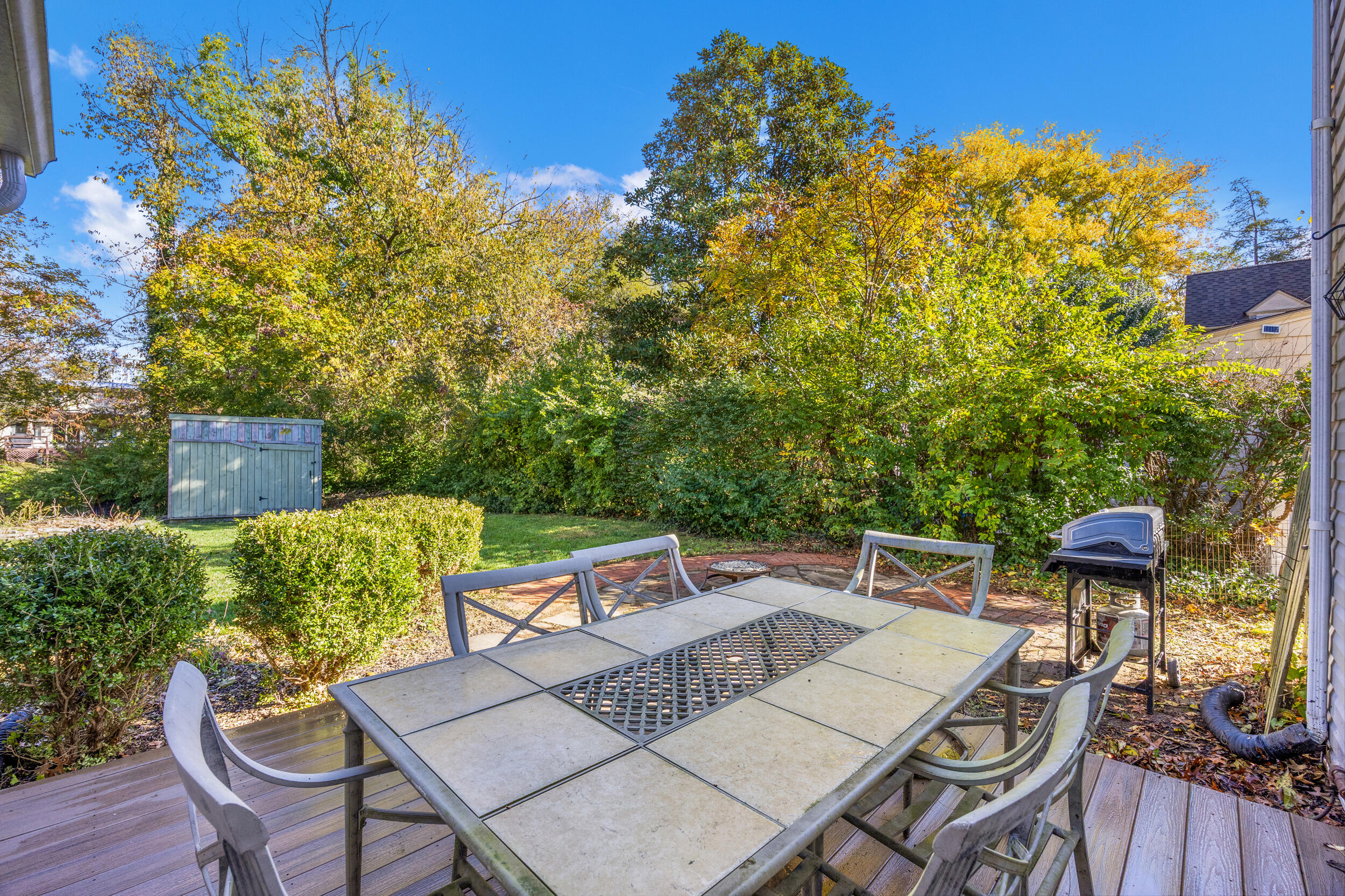829 W Lexington Avenue Property Photo 31