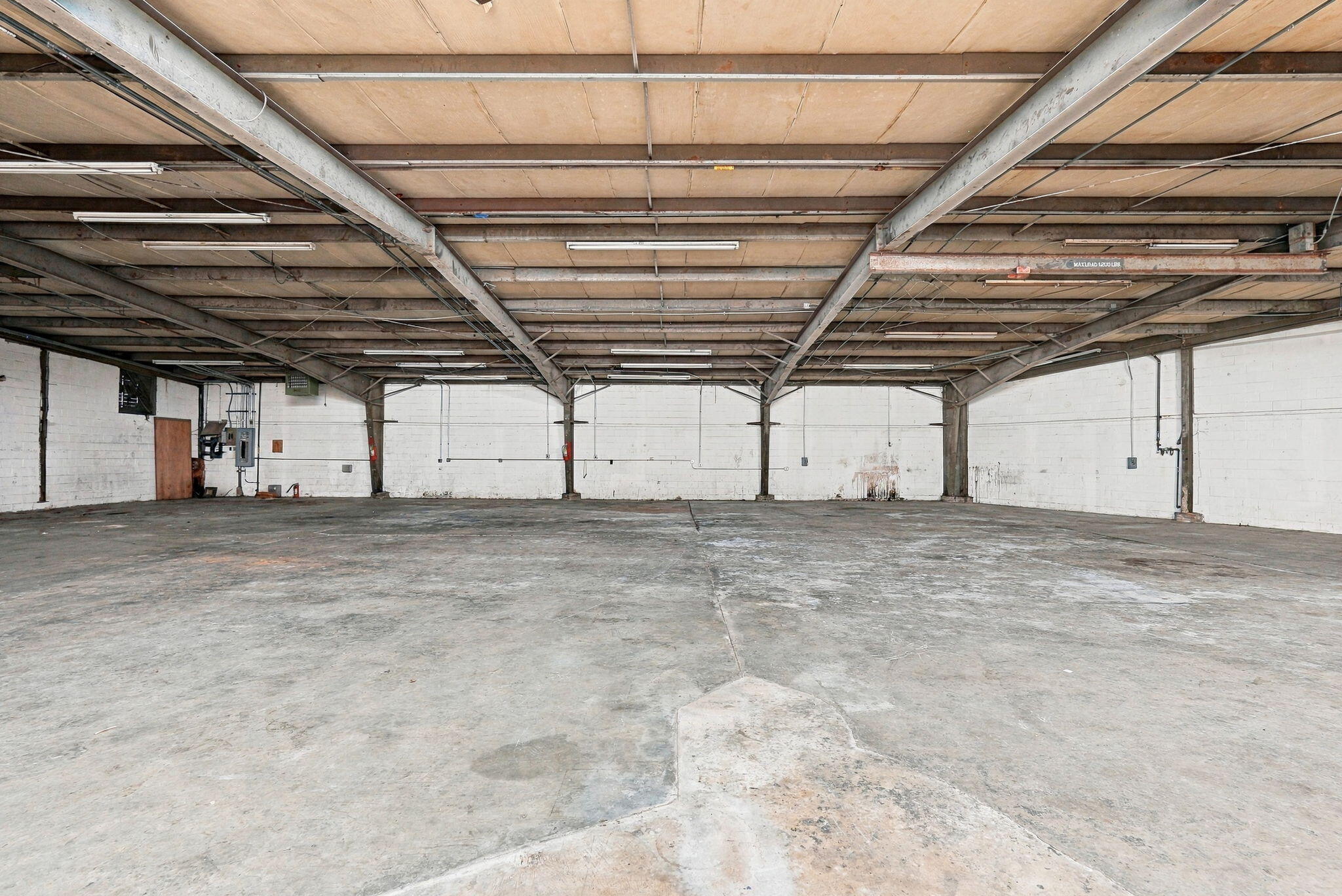 207 N Broadway Street Property Photo 30