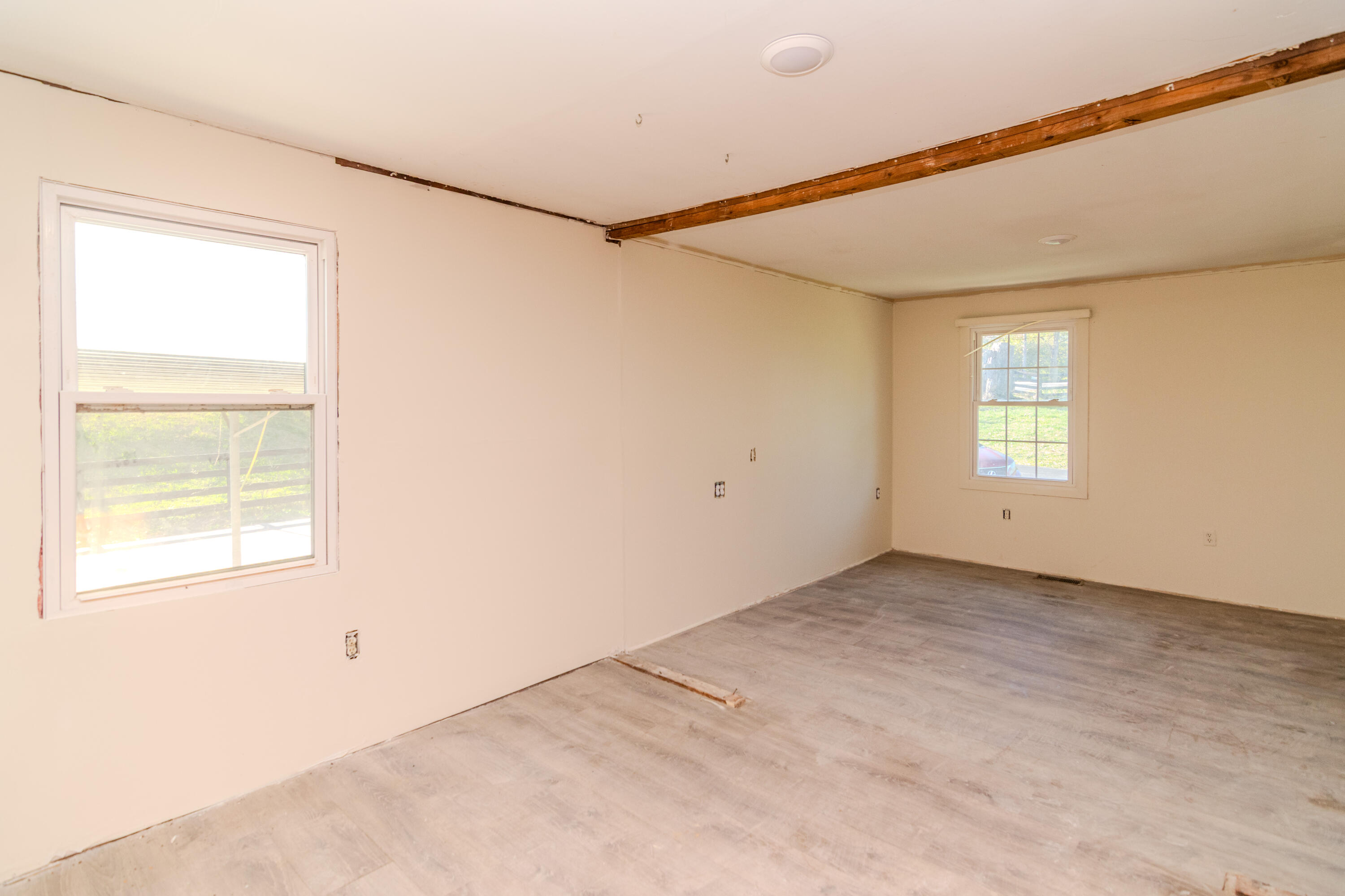 7897 Old Richmond Road Property Photo 17