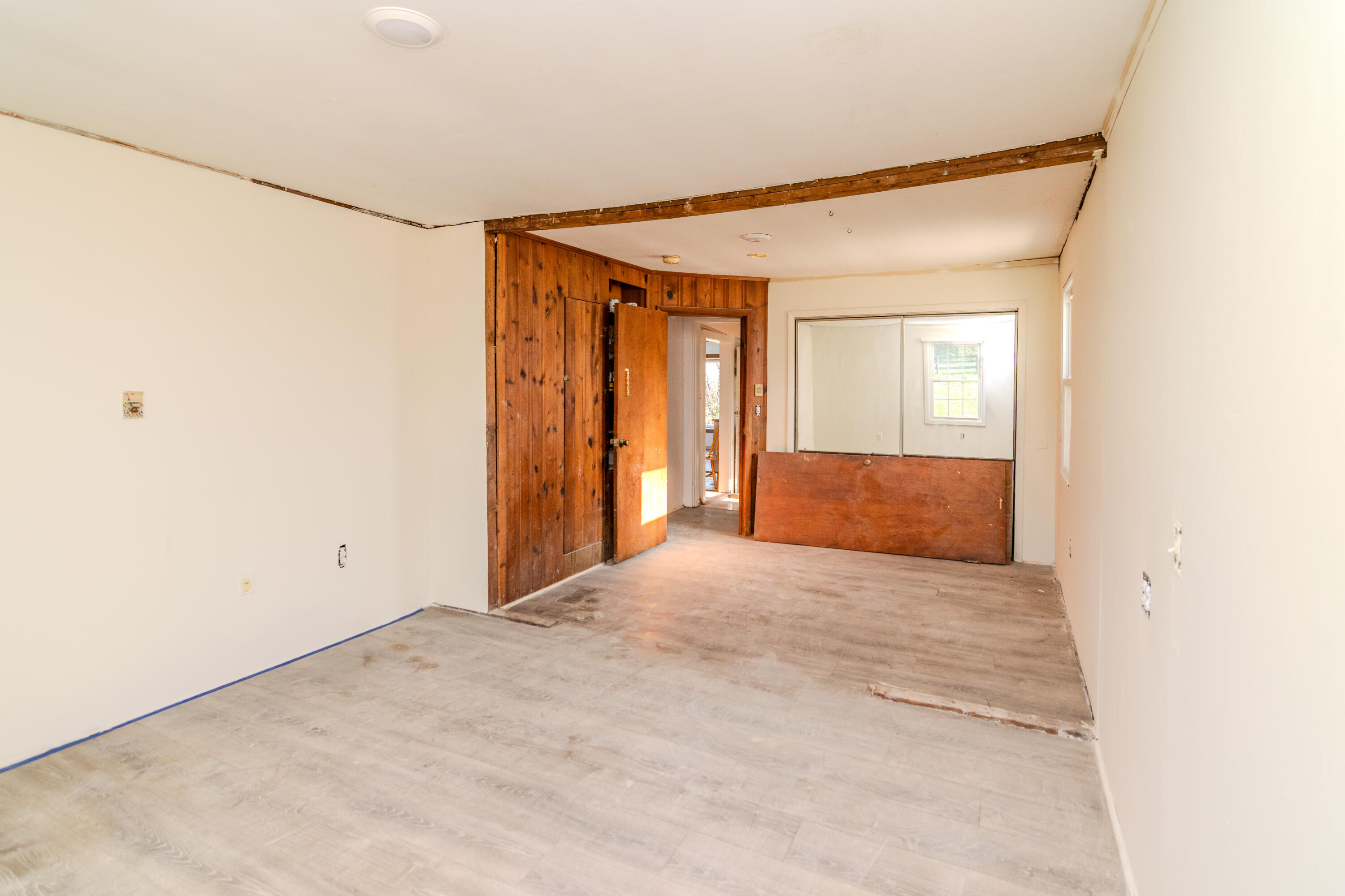 7897 Old Richmond Road Property Photo 18