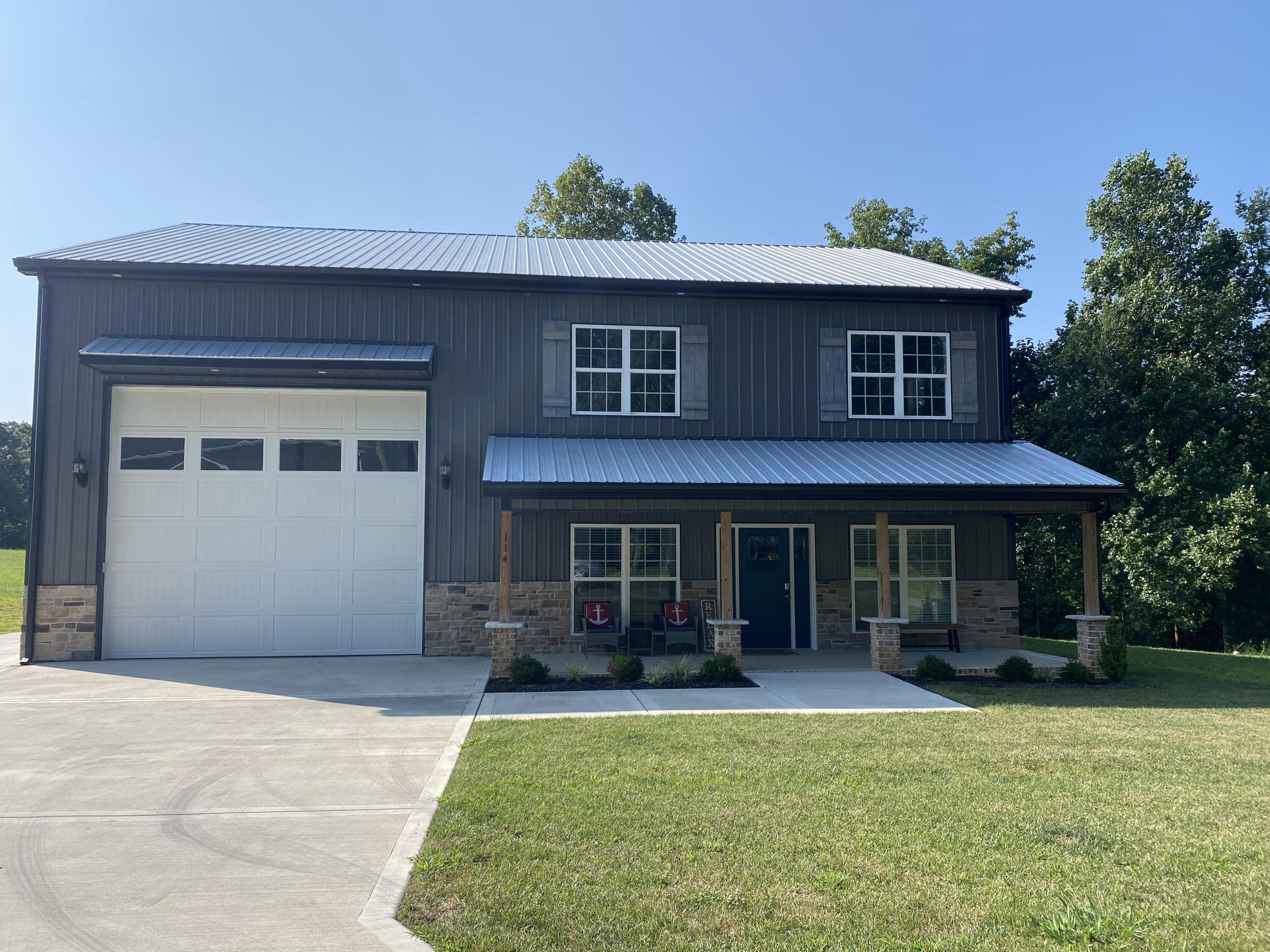 114 Peach Tree Lane Property Photo 1
