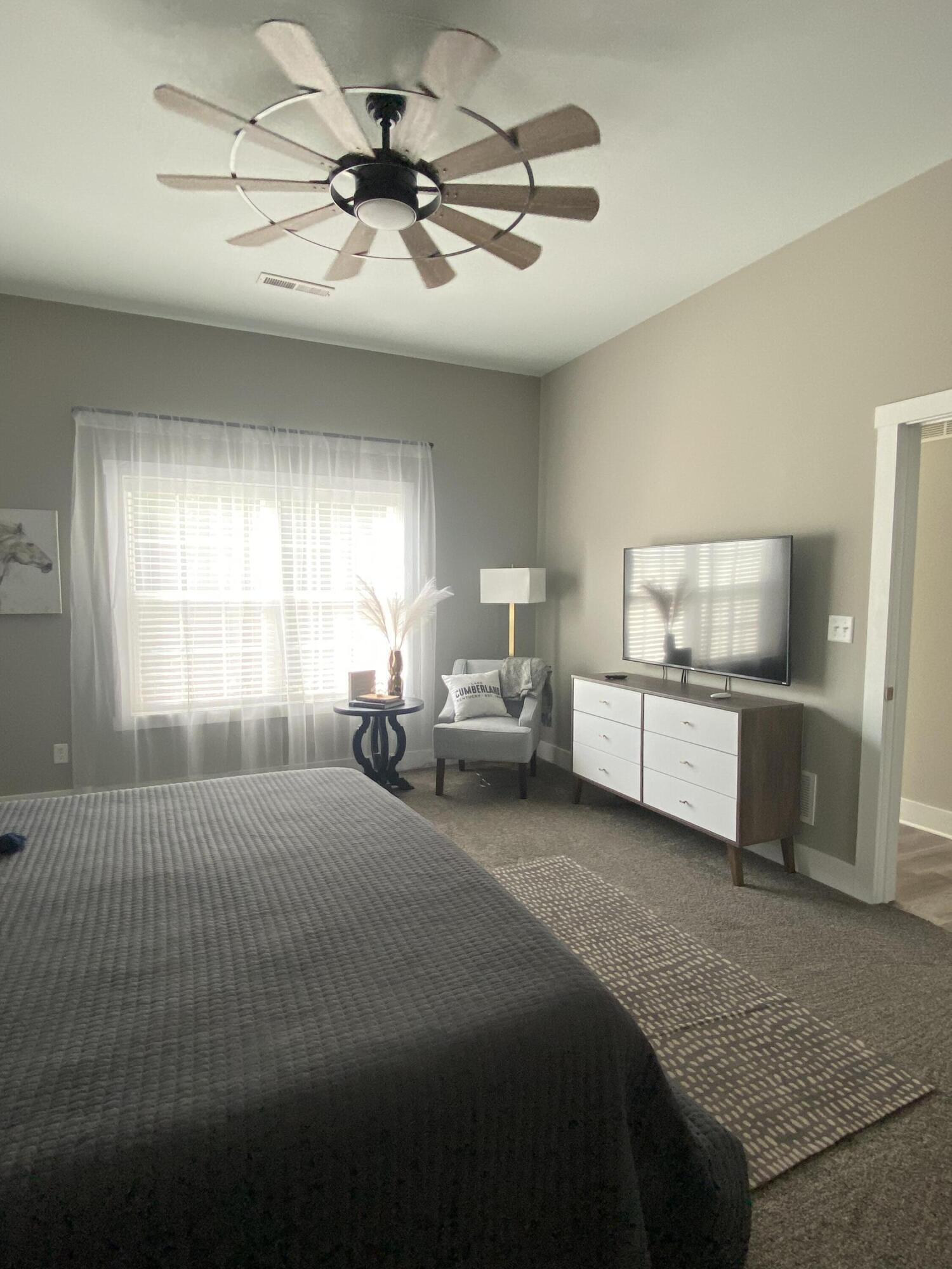 114 Peach Tree Lane Property Photo 11