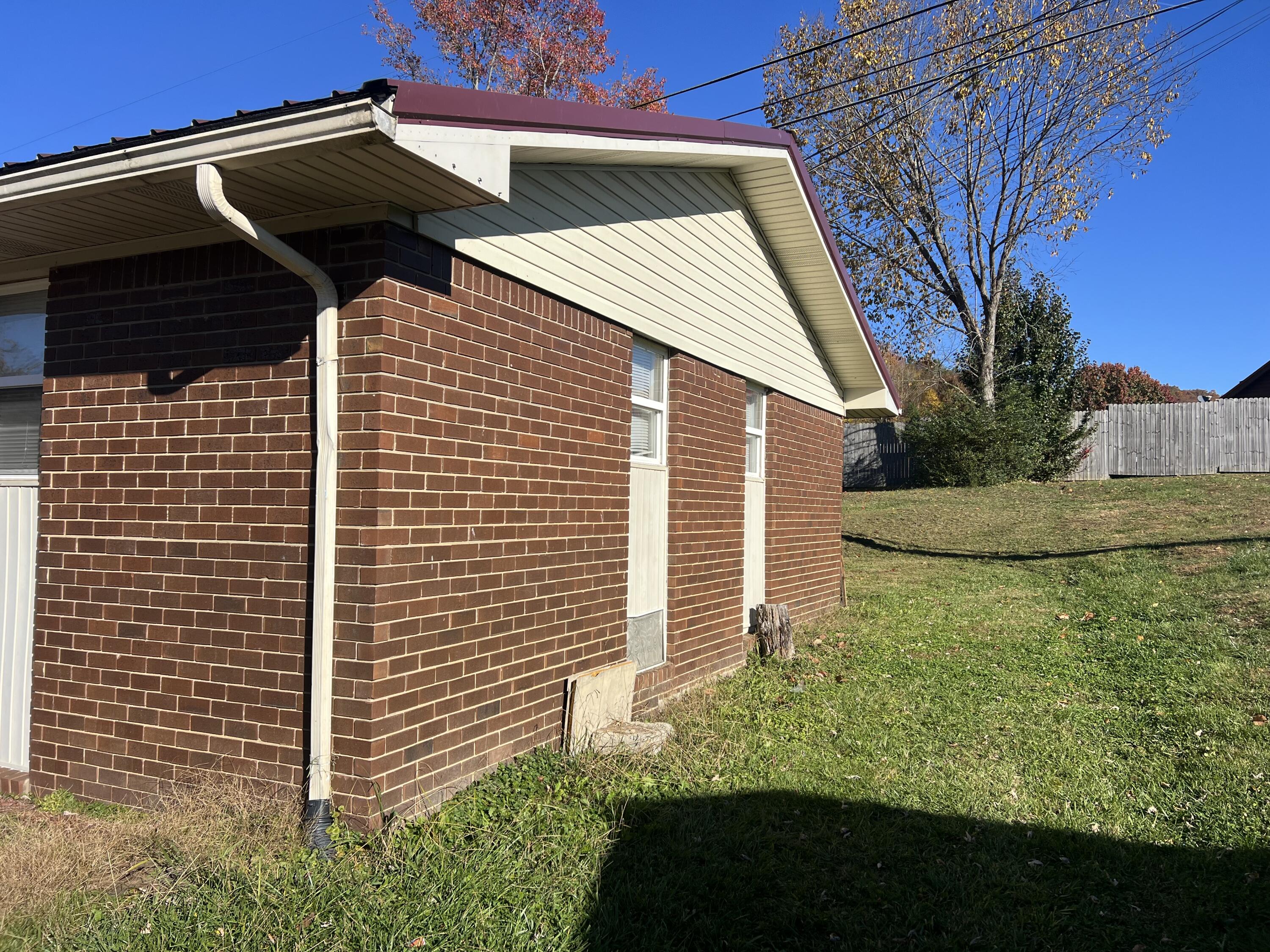 346 Becks Creek Road Property Photo 2