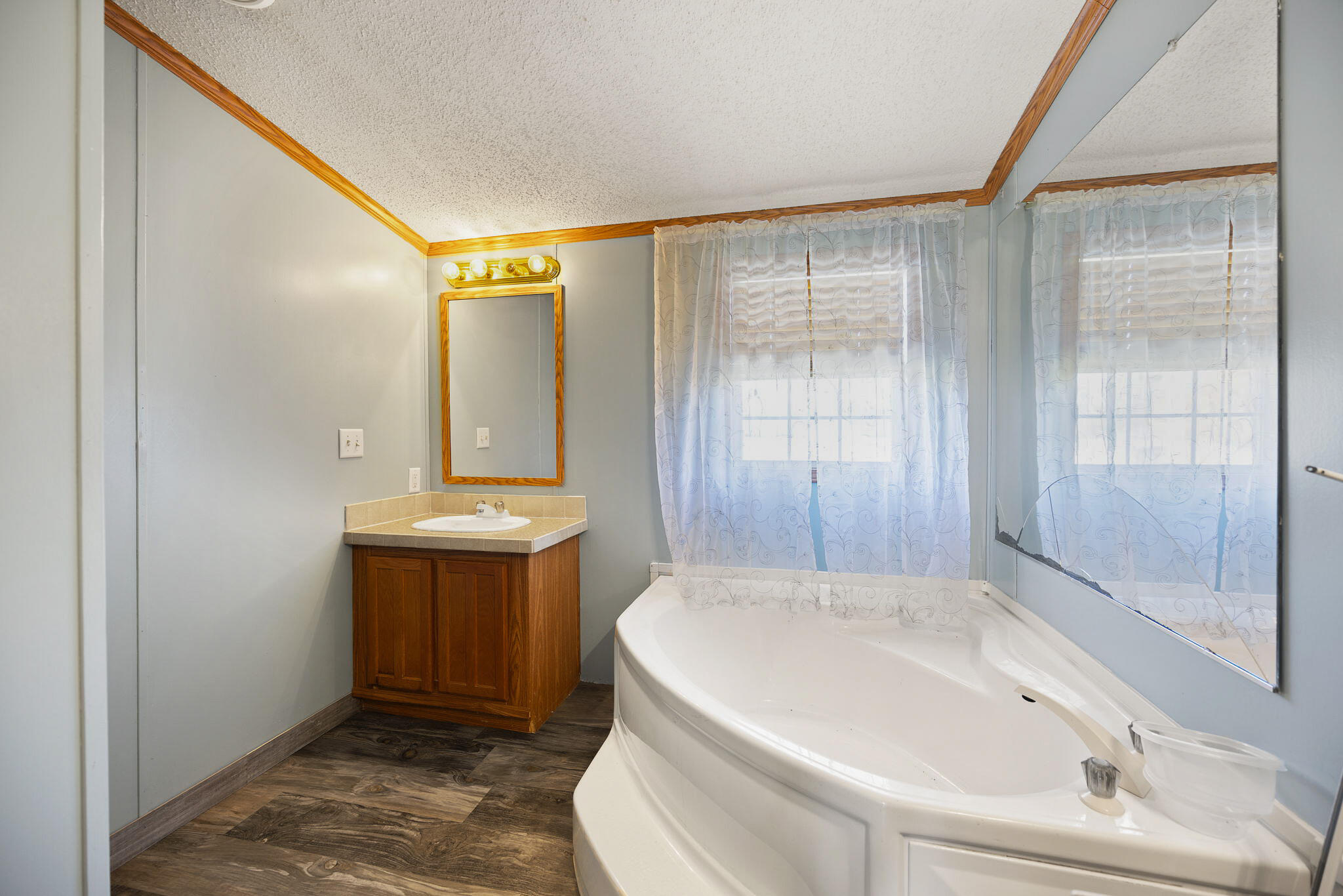 324 Lawless Lane Property Photo 18