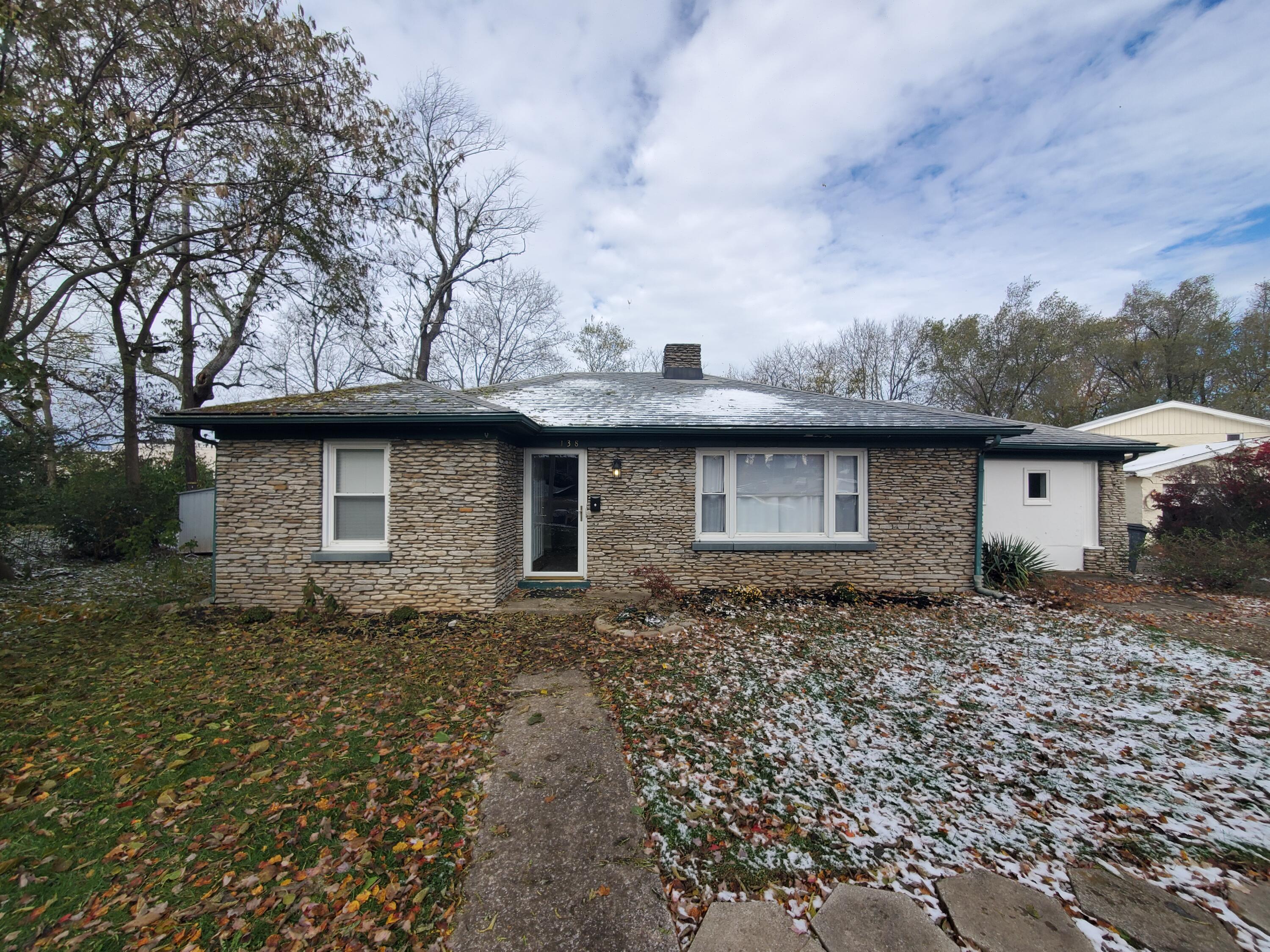 138 Leesway Drive Property Photo 1