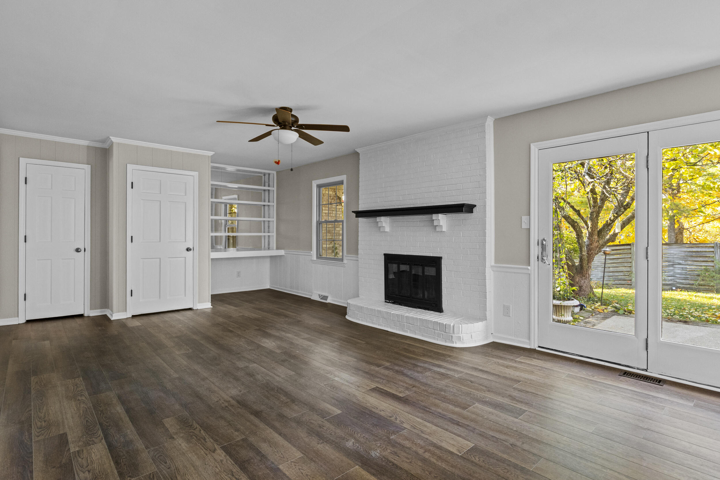 3671 Walden Drive Property Photo 35