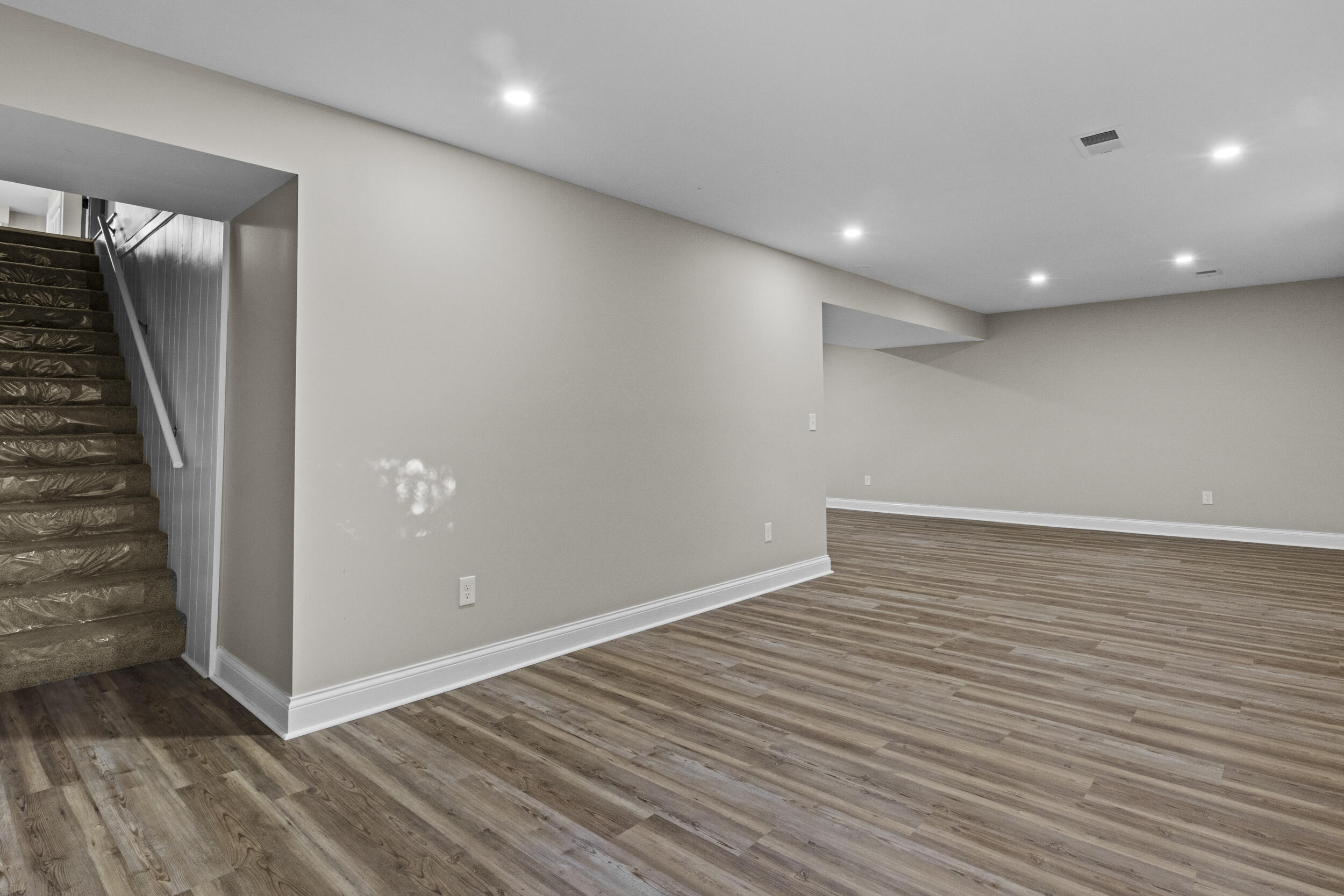 3671 Walden Drive Property Photo 39