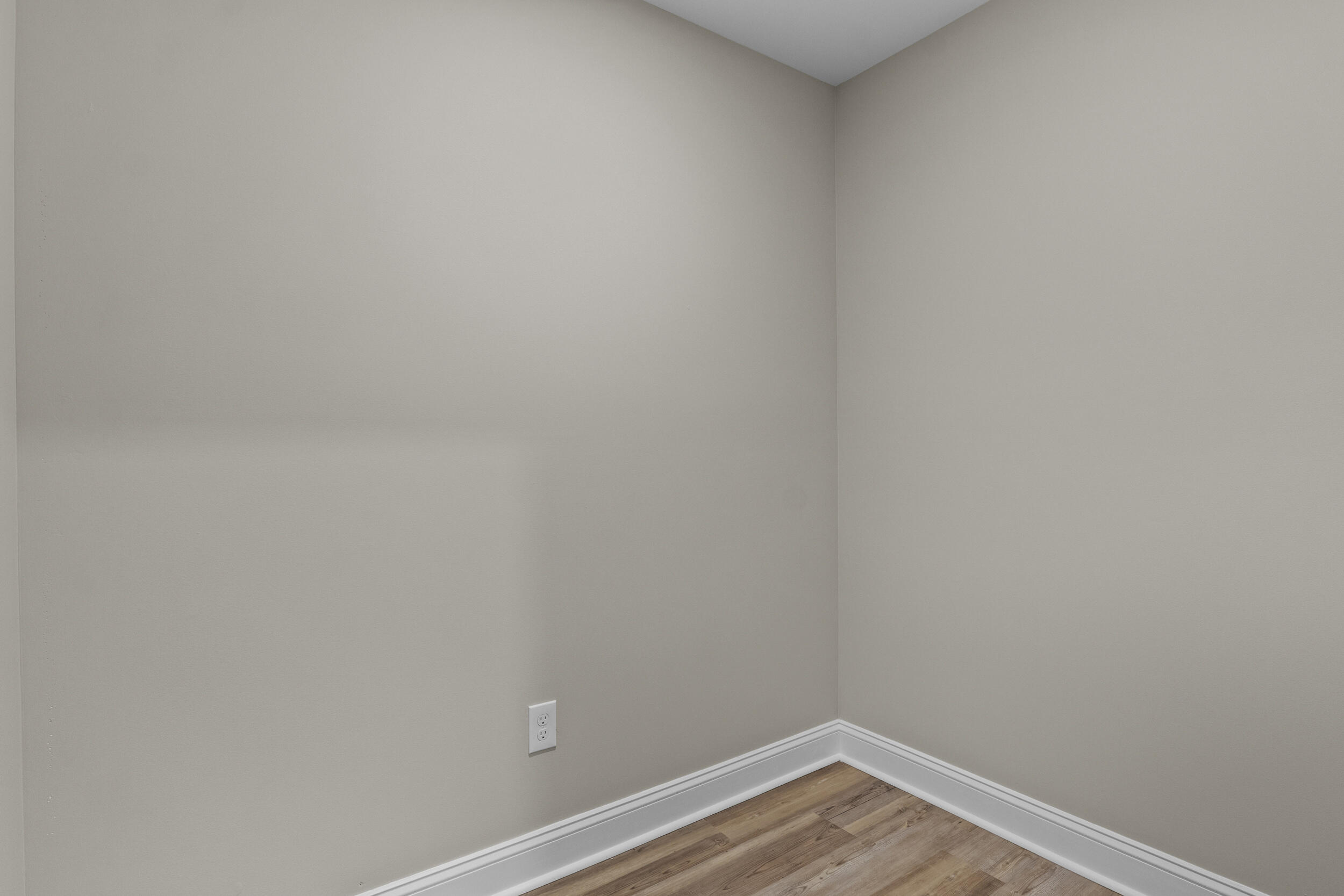 3671 Walden Drive Property Photo 46