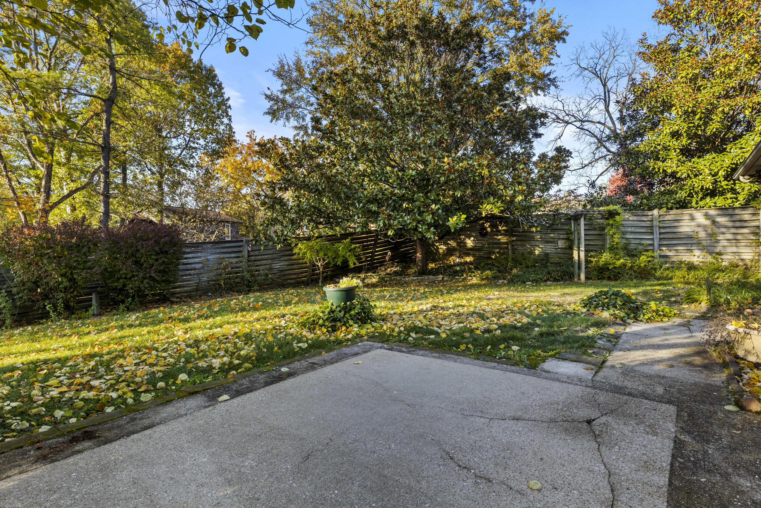 3671 Walden Drive Property Photo 49