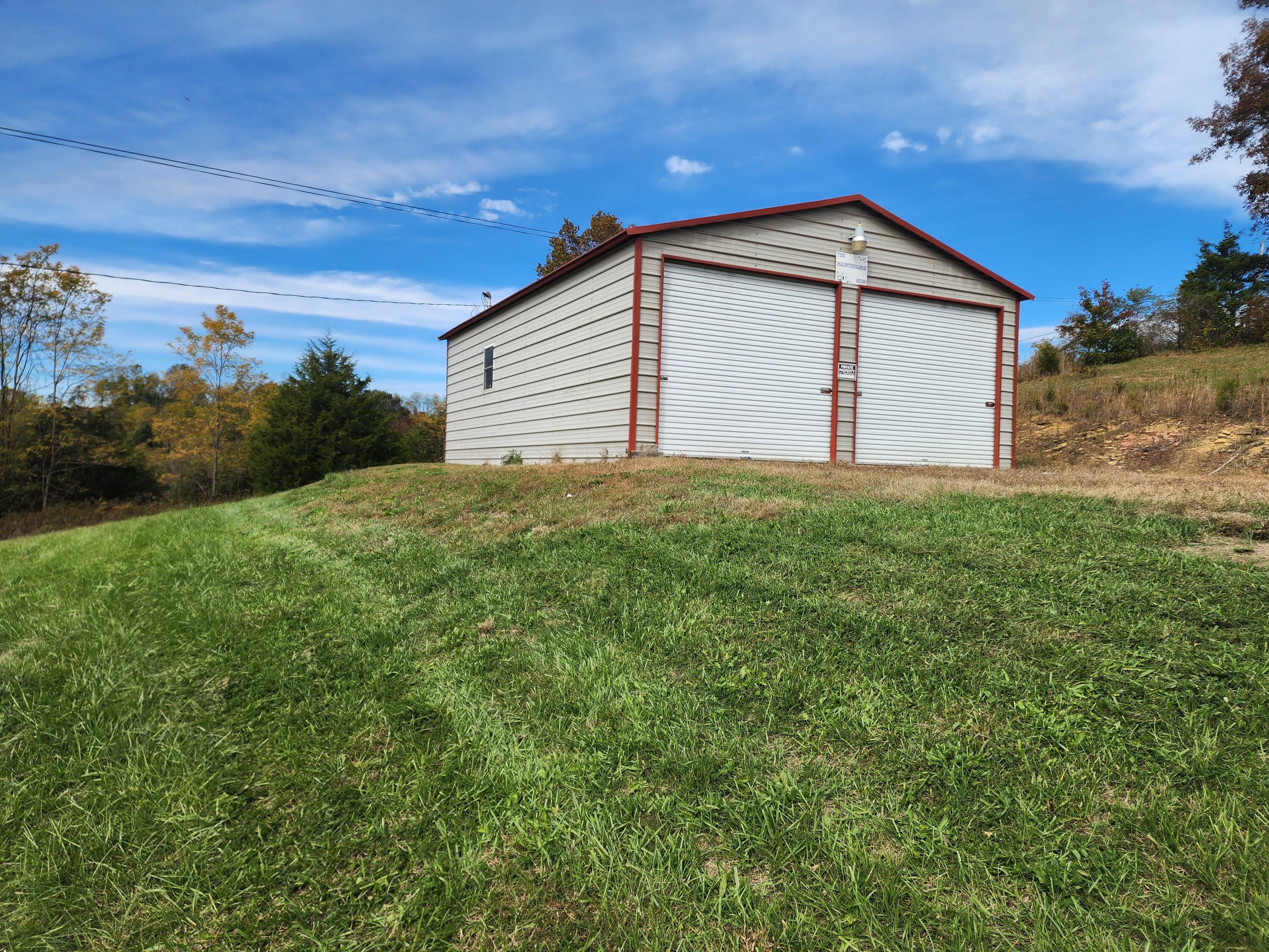4654 N Stepstone Rd Property Photo 1