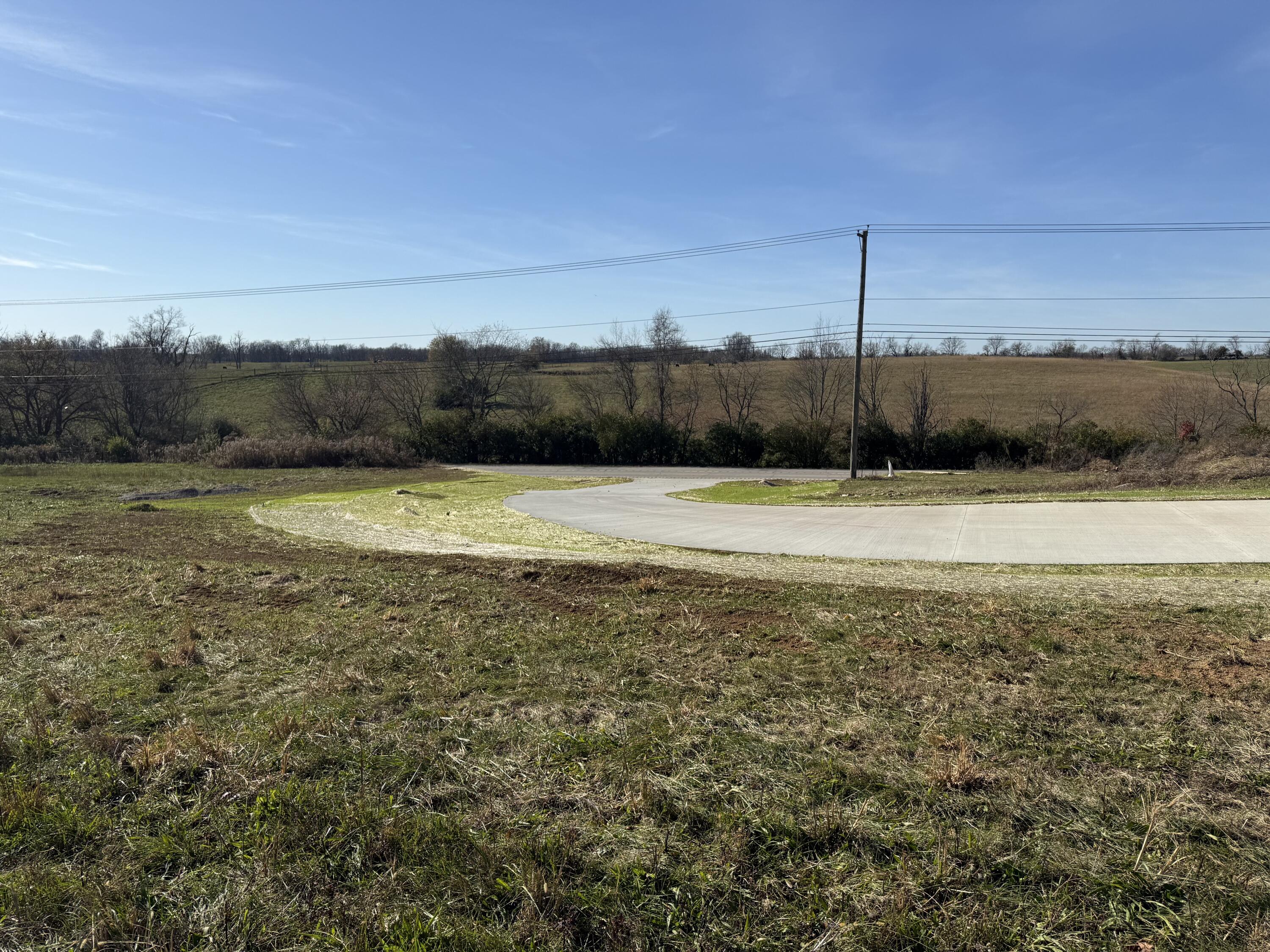 2725 Lexington Road Property Photo 2