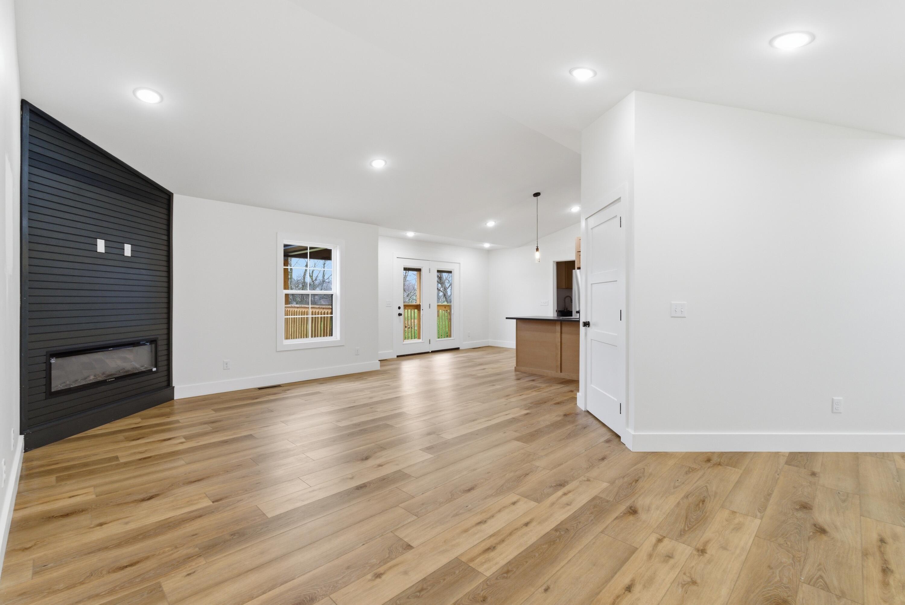 265 Liam Way Property Photo 8