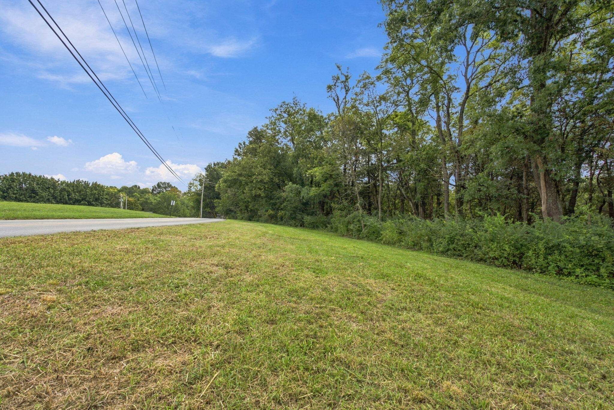 544 Avawam Drive Property Photo 15
