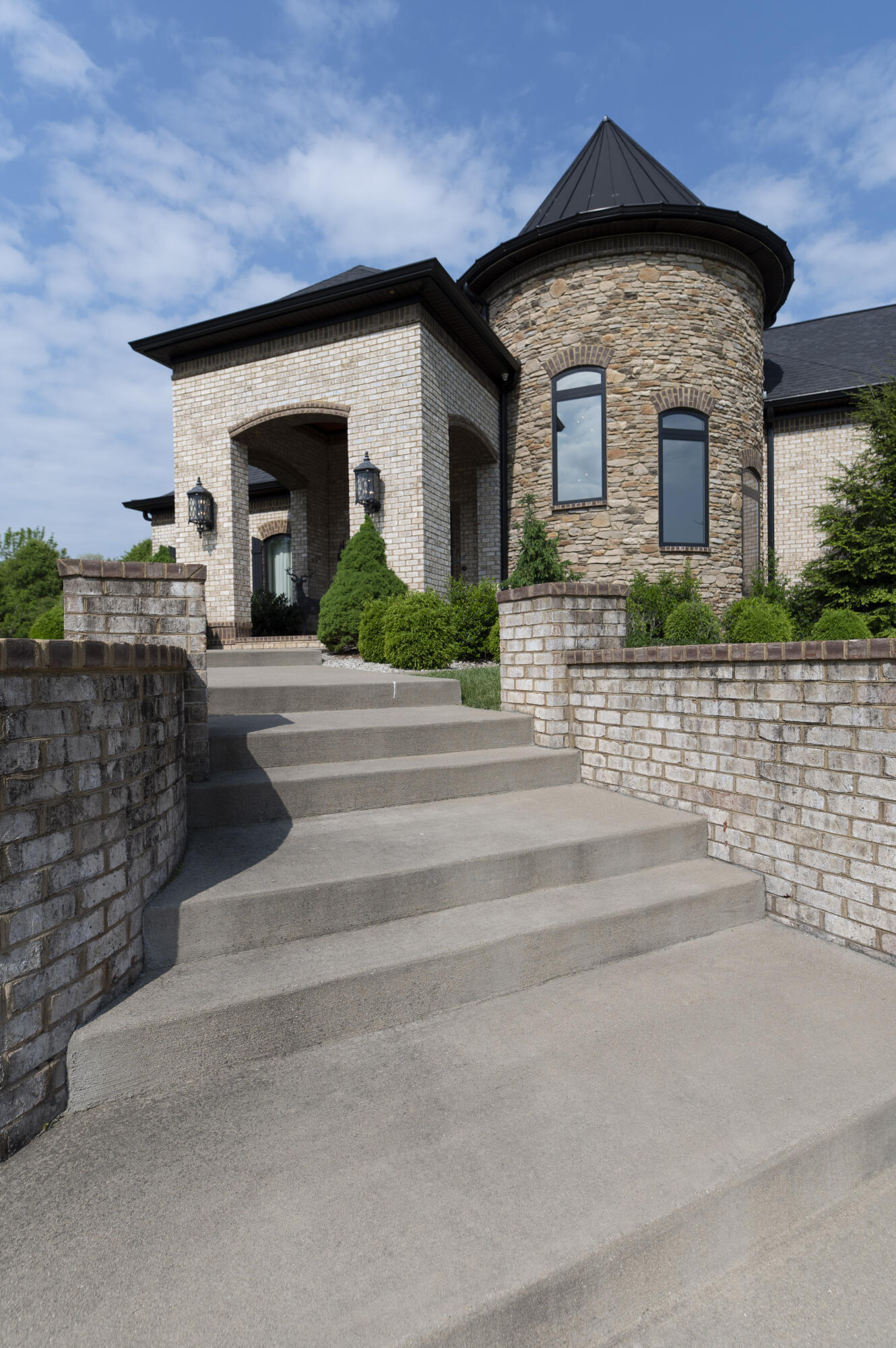 520 Cassity Way Property Photo 5