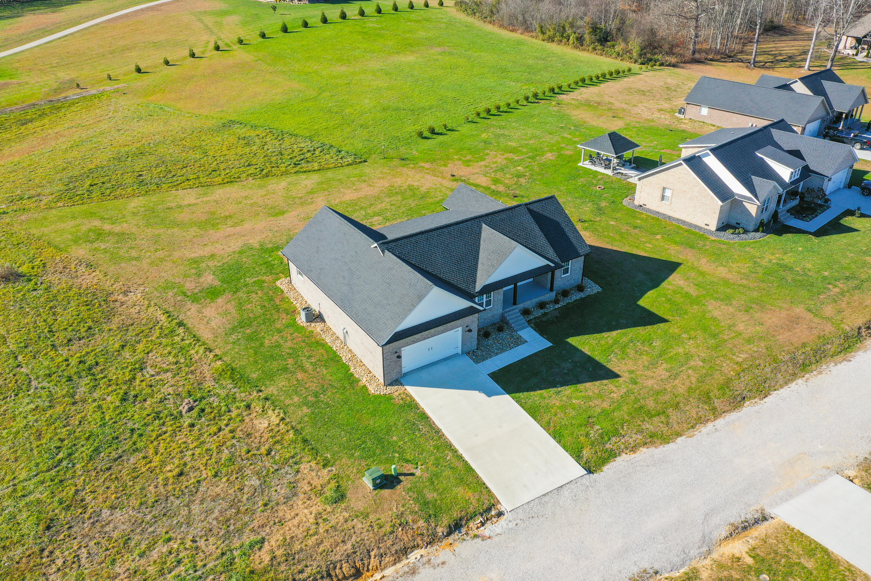 135 Jolynn Drive Property Photo 8