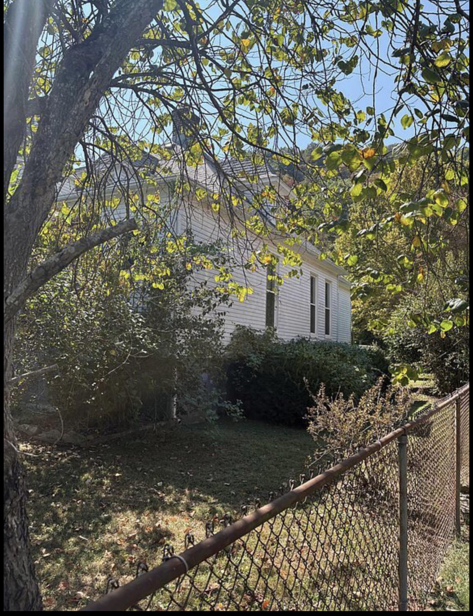 418 Front Street Property Photo 15