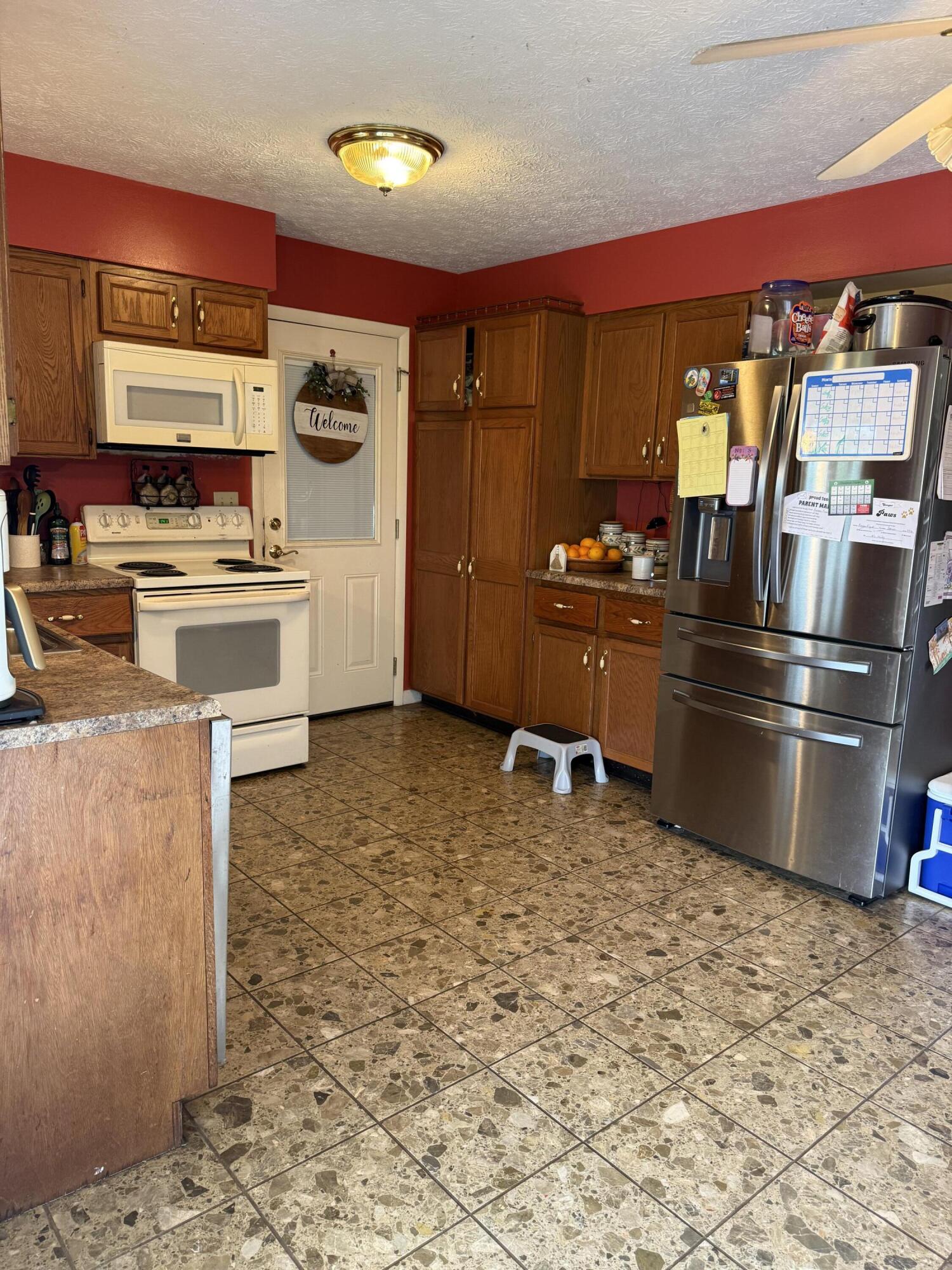 1325 Weaver Ridge Road Property Photo 15