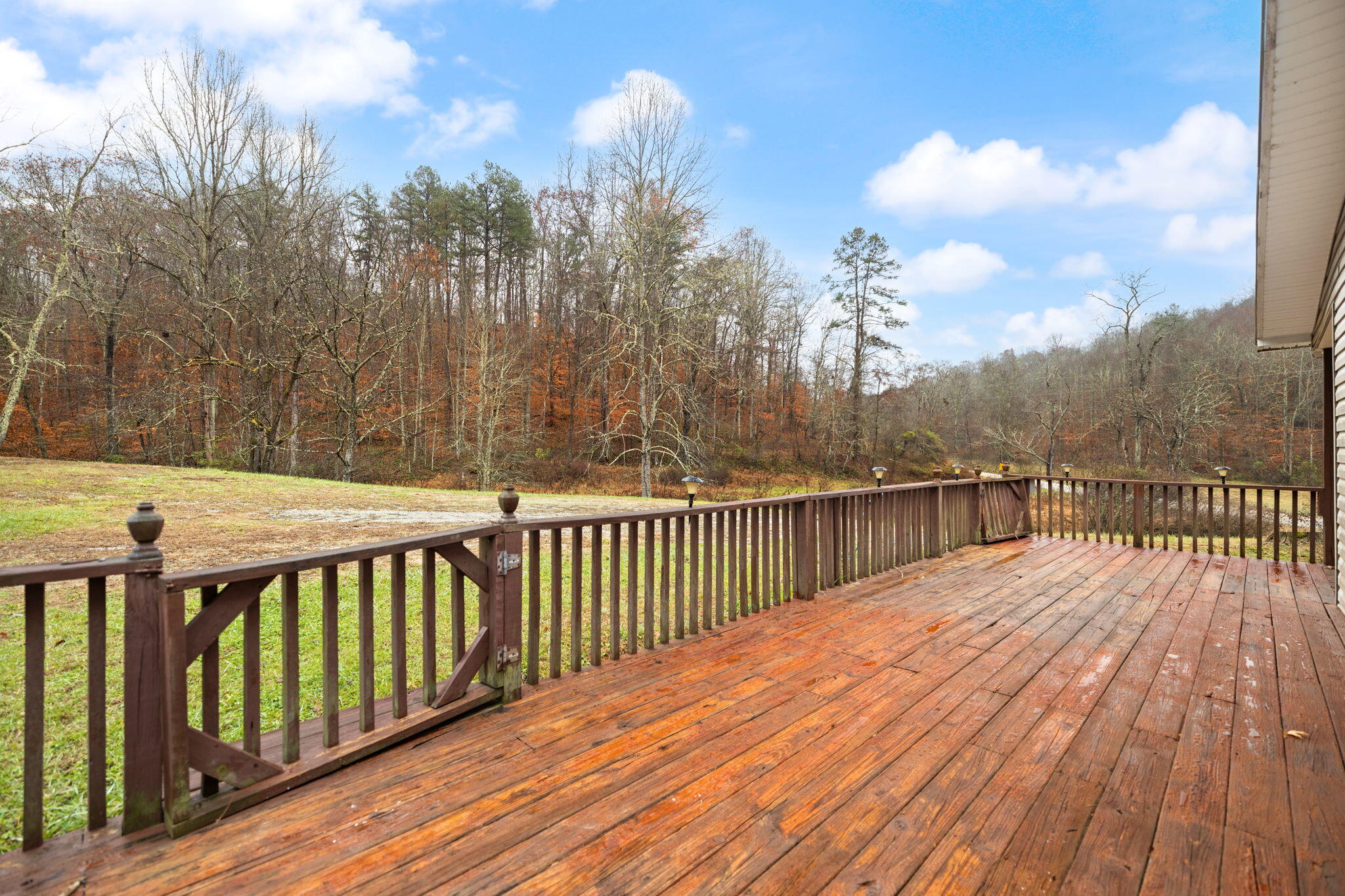 1324 Highway 399 Property Photo 4