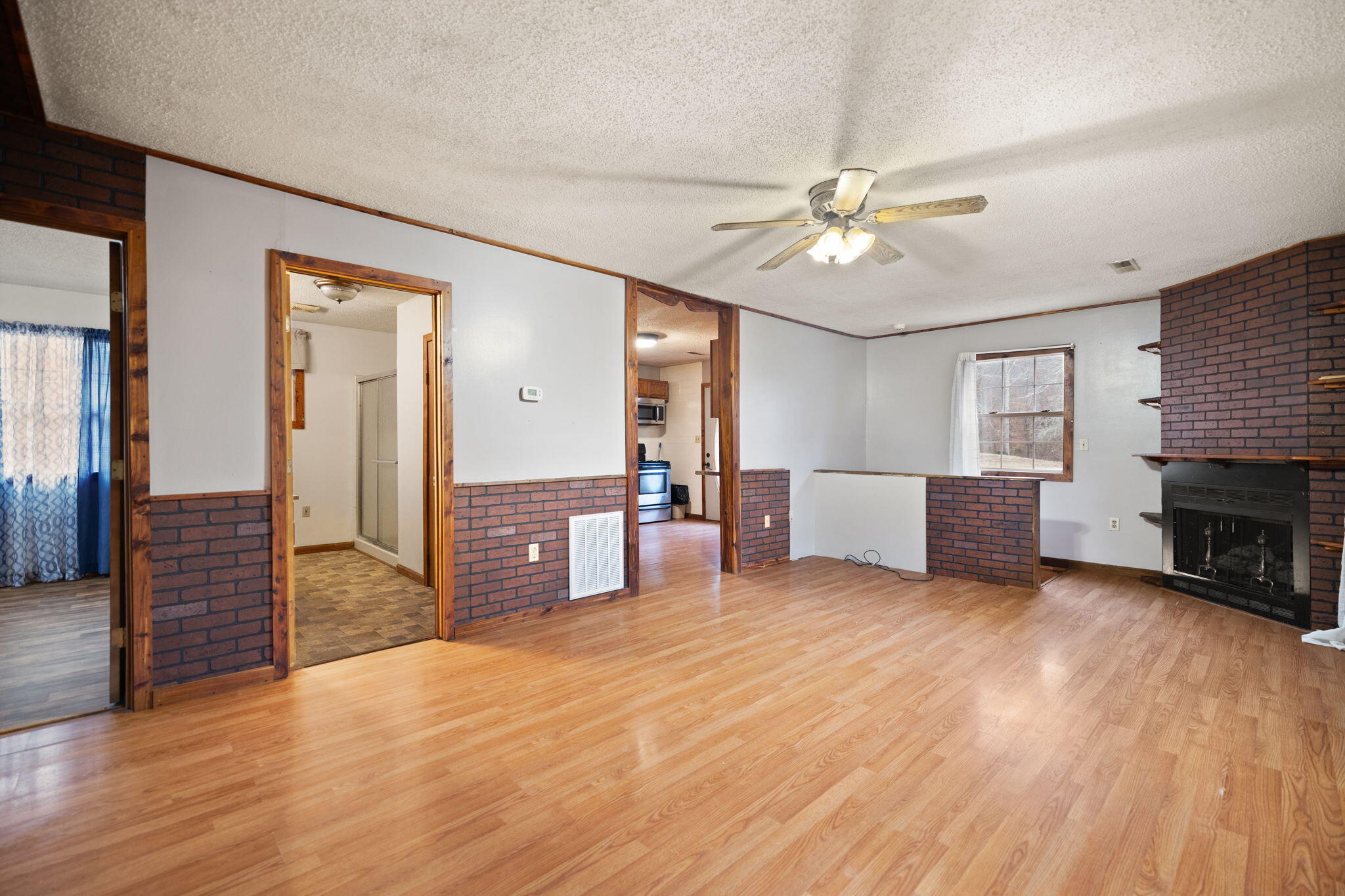 1324 Highway 399 Property Photo 8