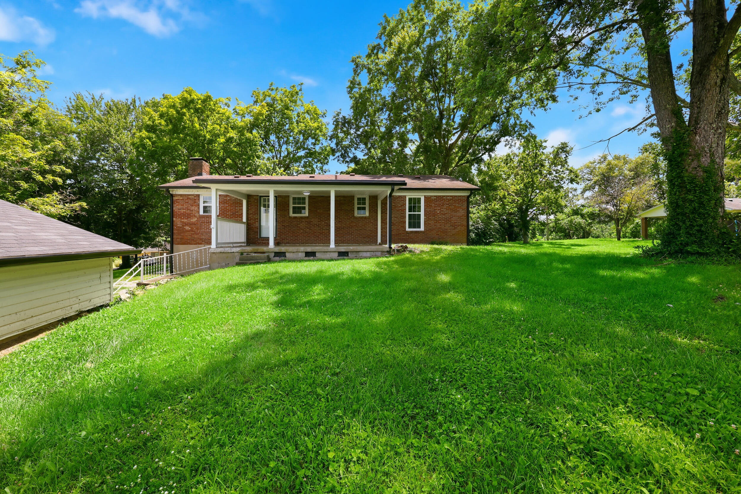 428 Kings Mill Road Property Photo 3