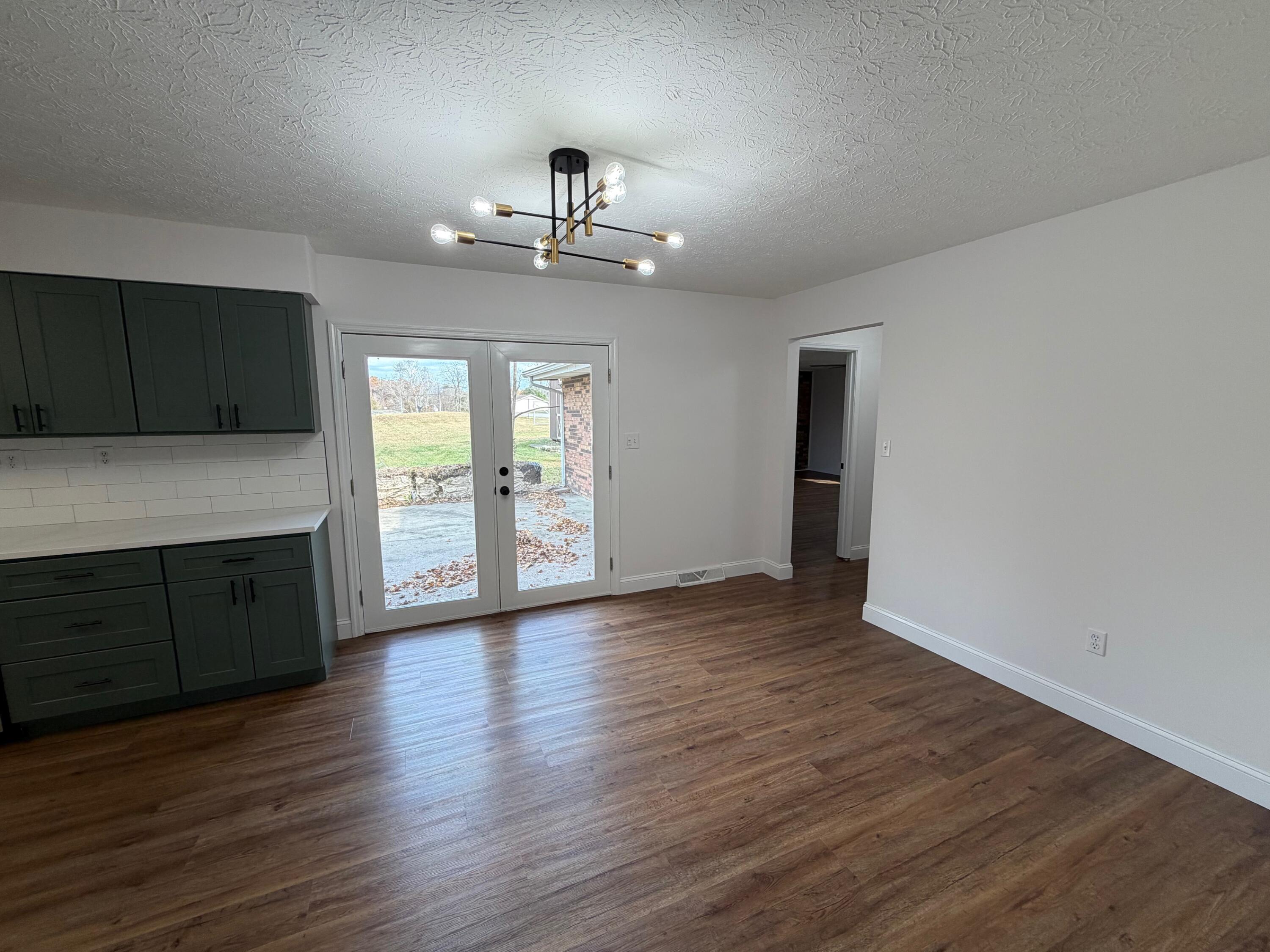 3183 N State Highway 1223 Property Photo 9