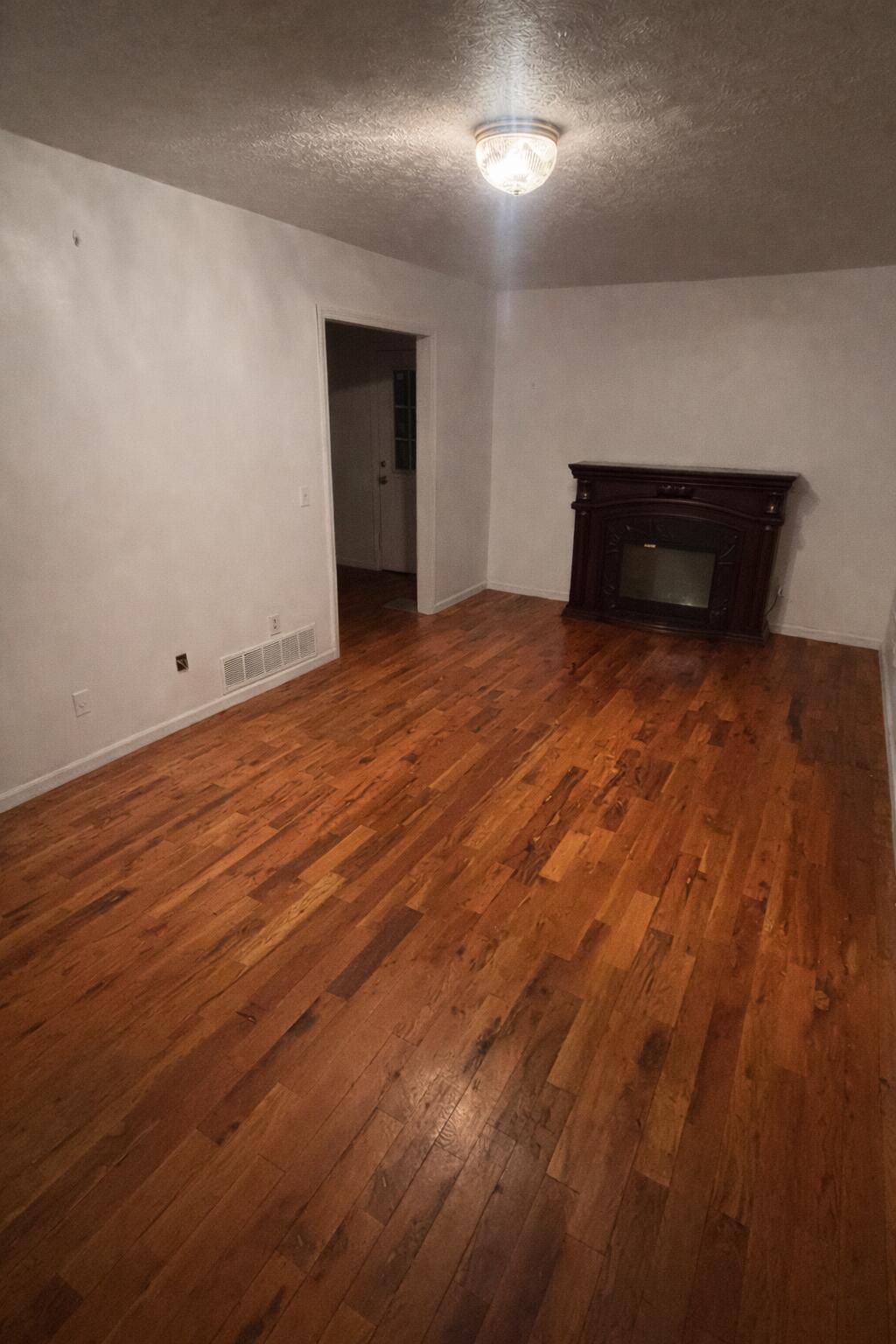 41 7th Street Property Photo 2