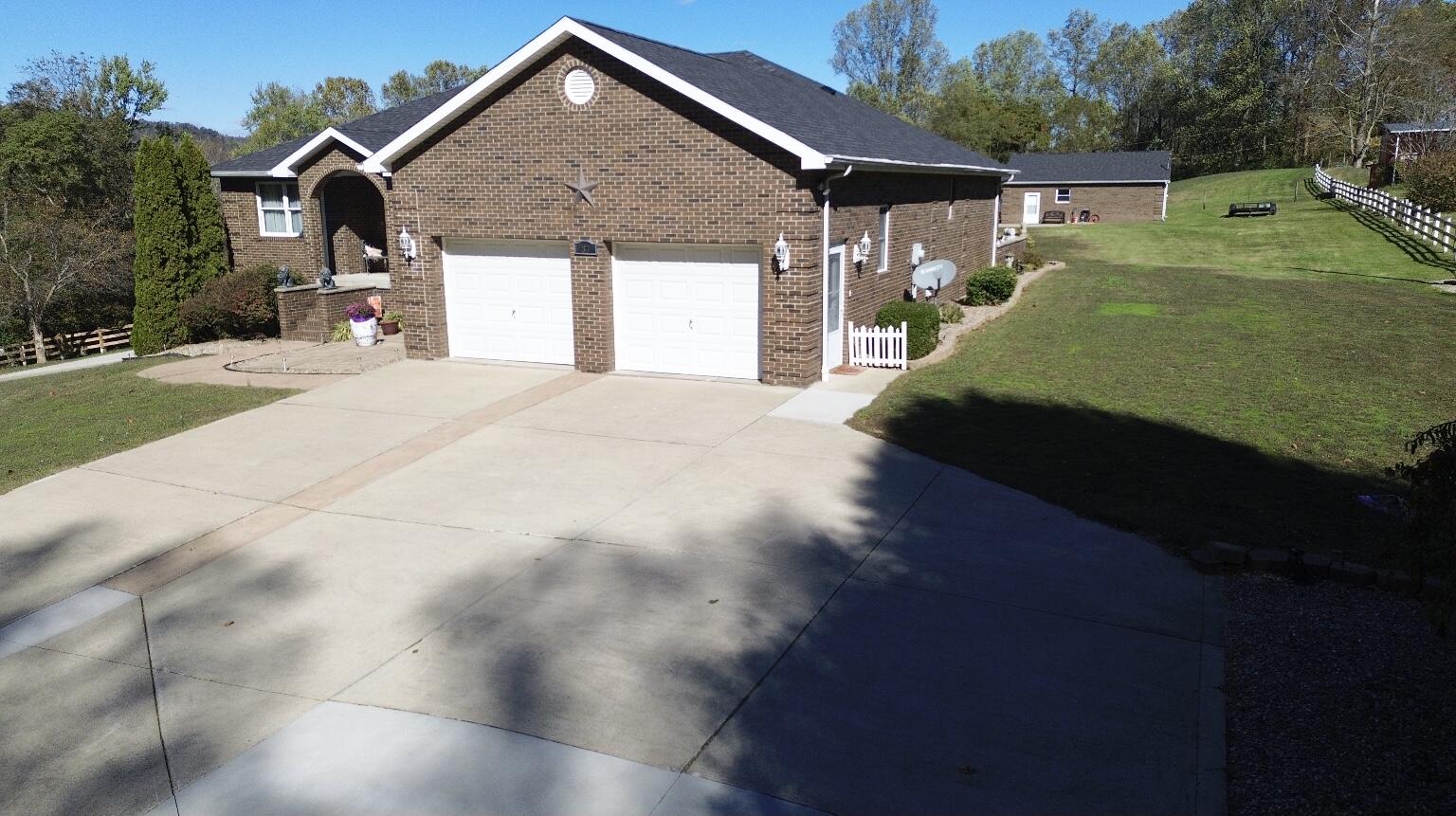 87 Meadowbrook Road Property Photo 3