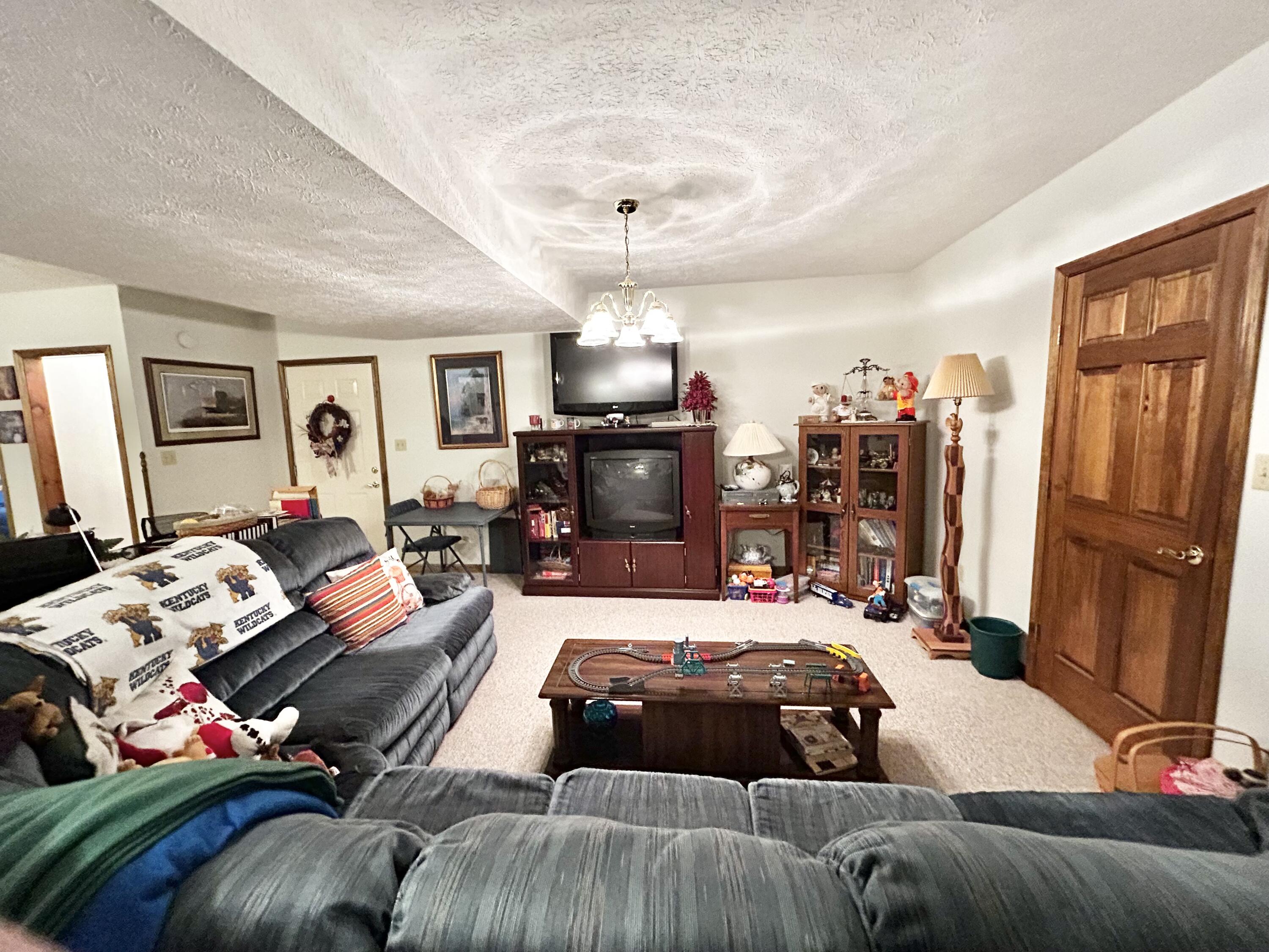 87 Meadowbrook Road Property Photo 66