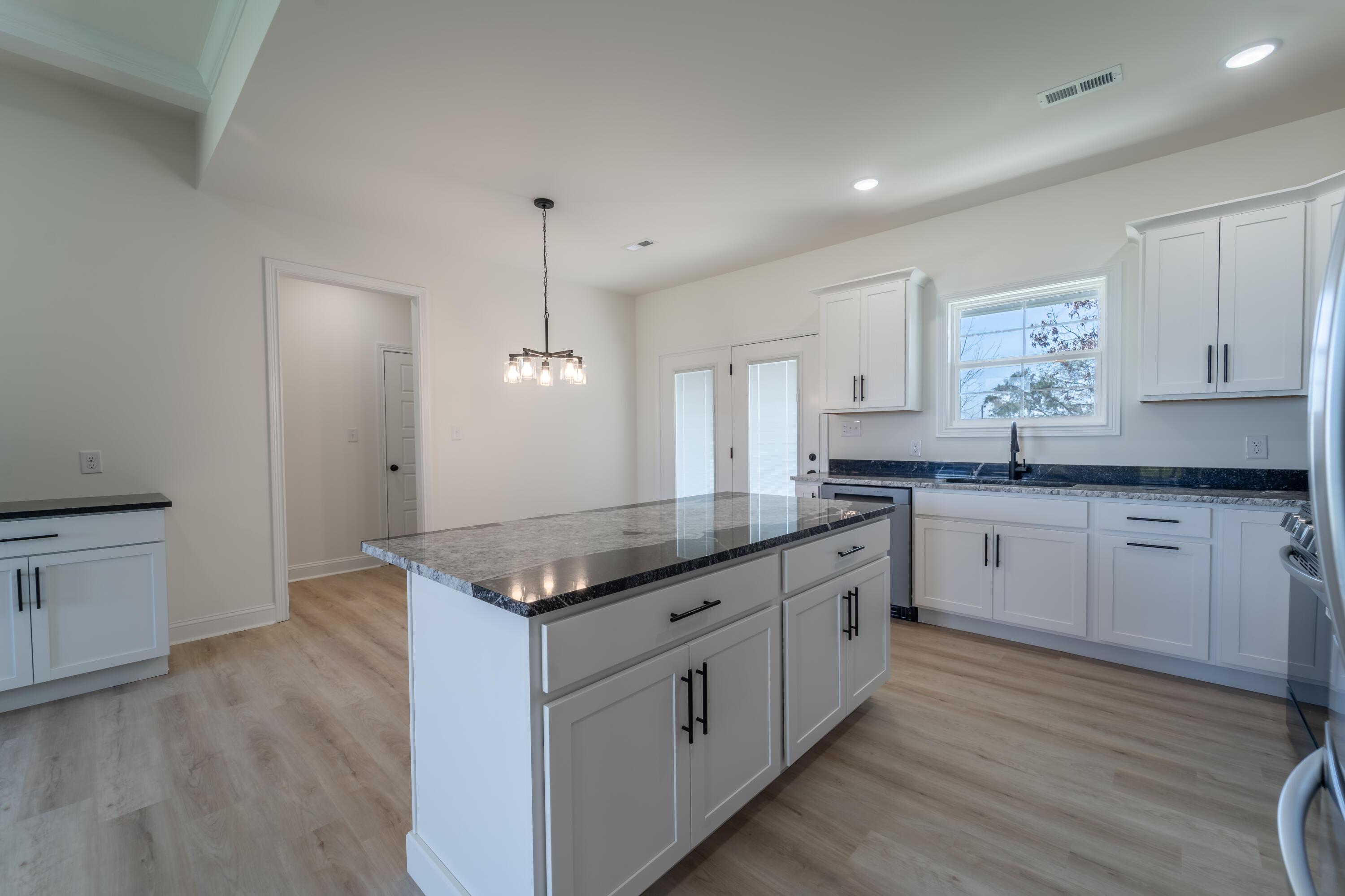 551 Chickasaw Drive Property Photo 10