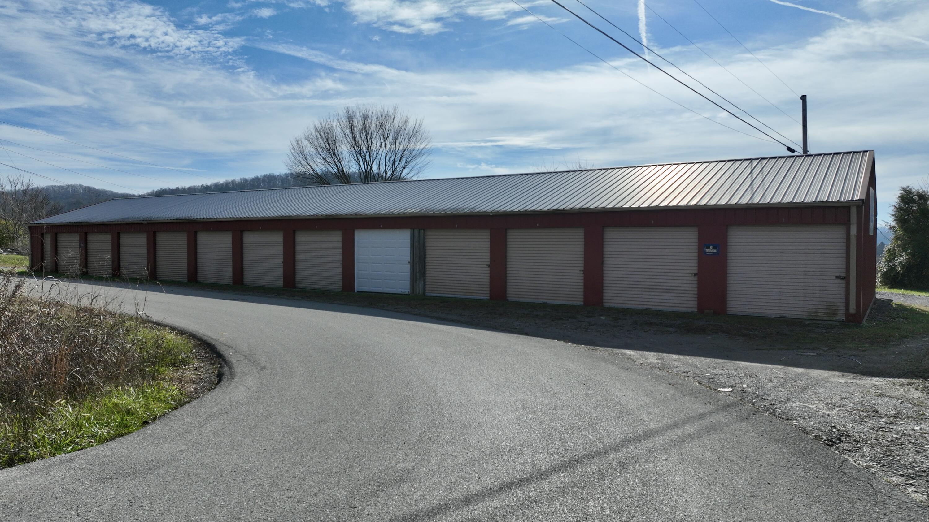60 Kelsey Drive Property Photo 4