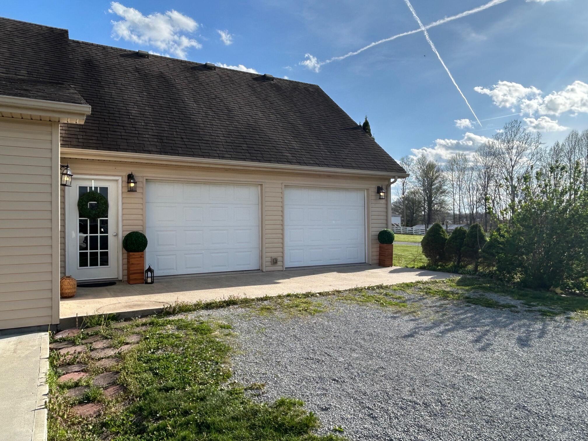 1408 Ky-80 Property Photo 4